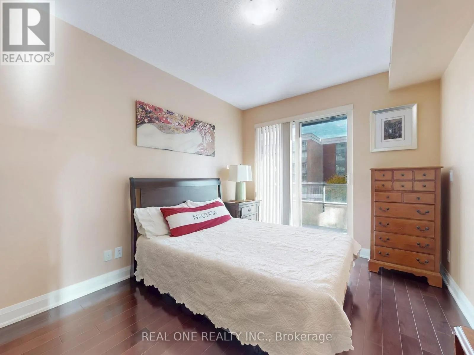 #306 - 1 UPTOWN DRIVE