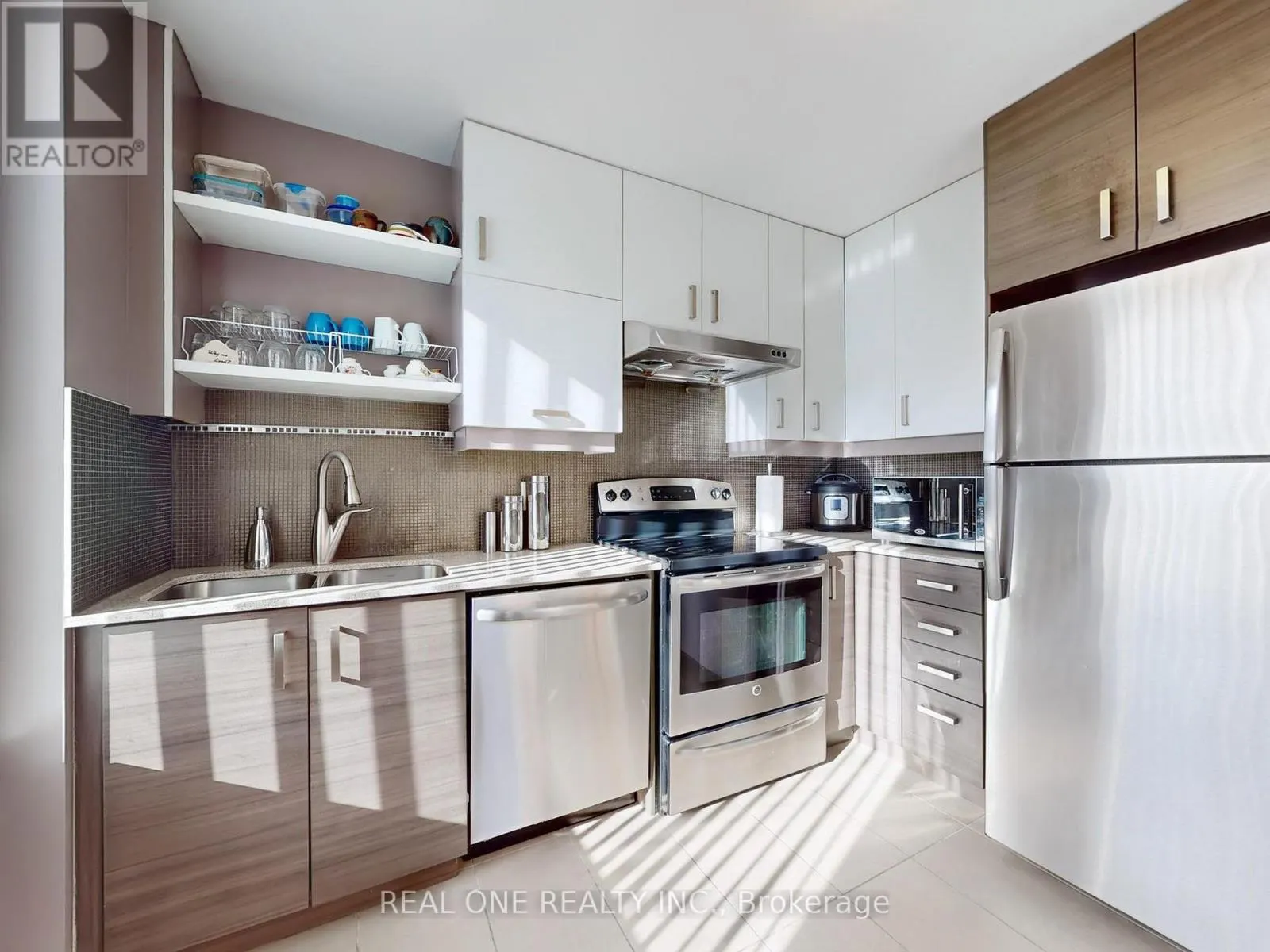 #306 - 1 UPTOWN DRIVE