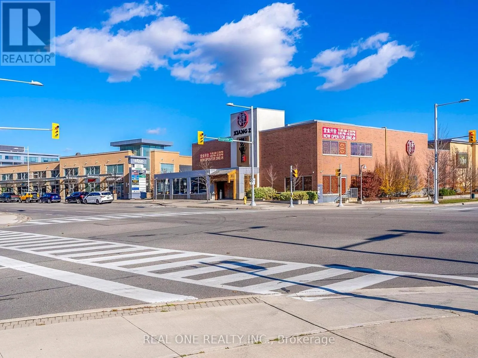 #306 - 1 UPTOWN DRIVE