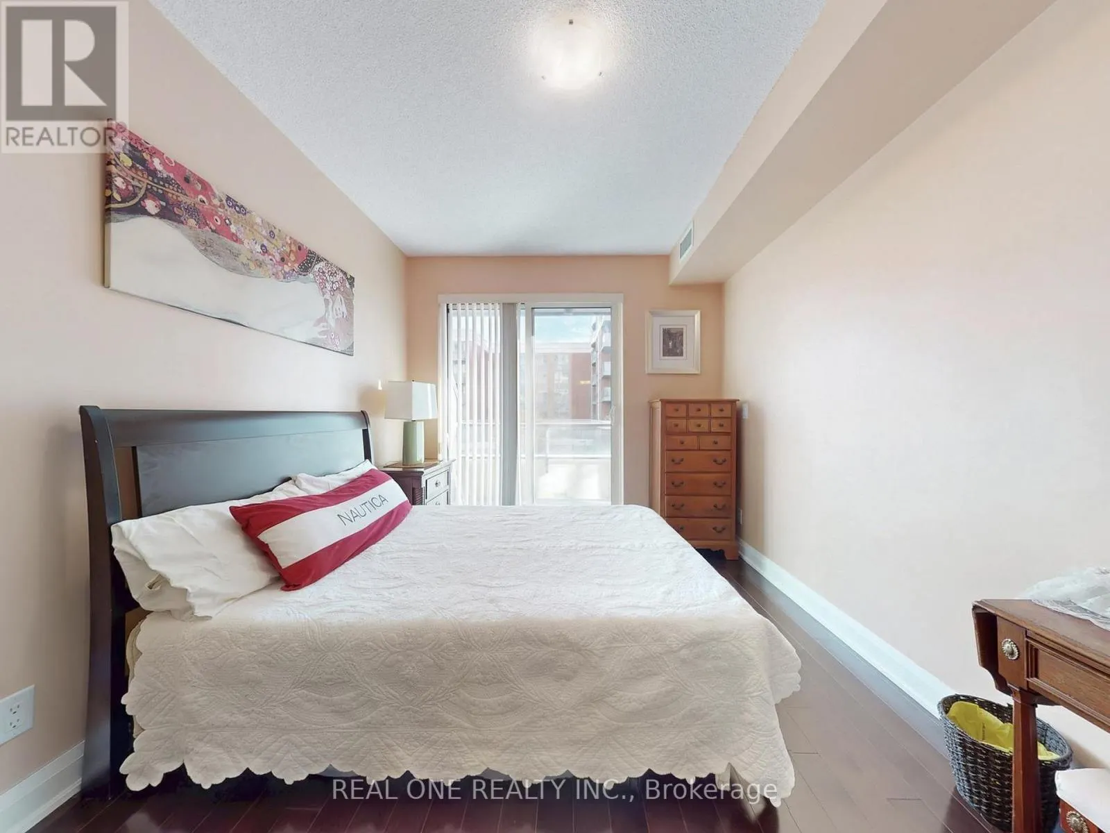 #306 - 1 UPTOWN DRIVE