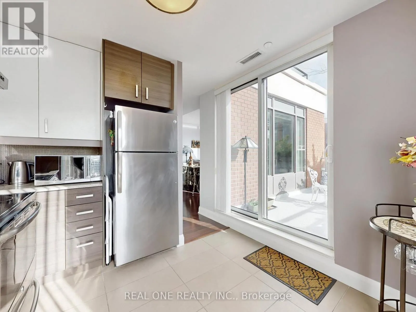 #306 - 1 UPTOWN DRIVE