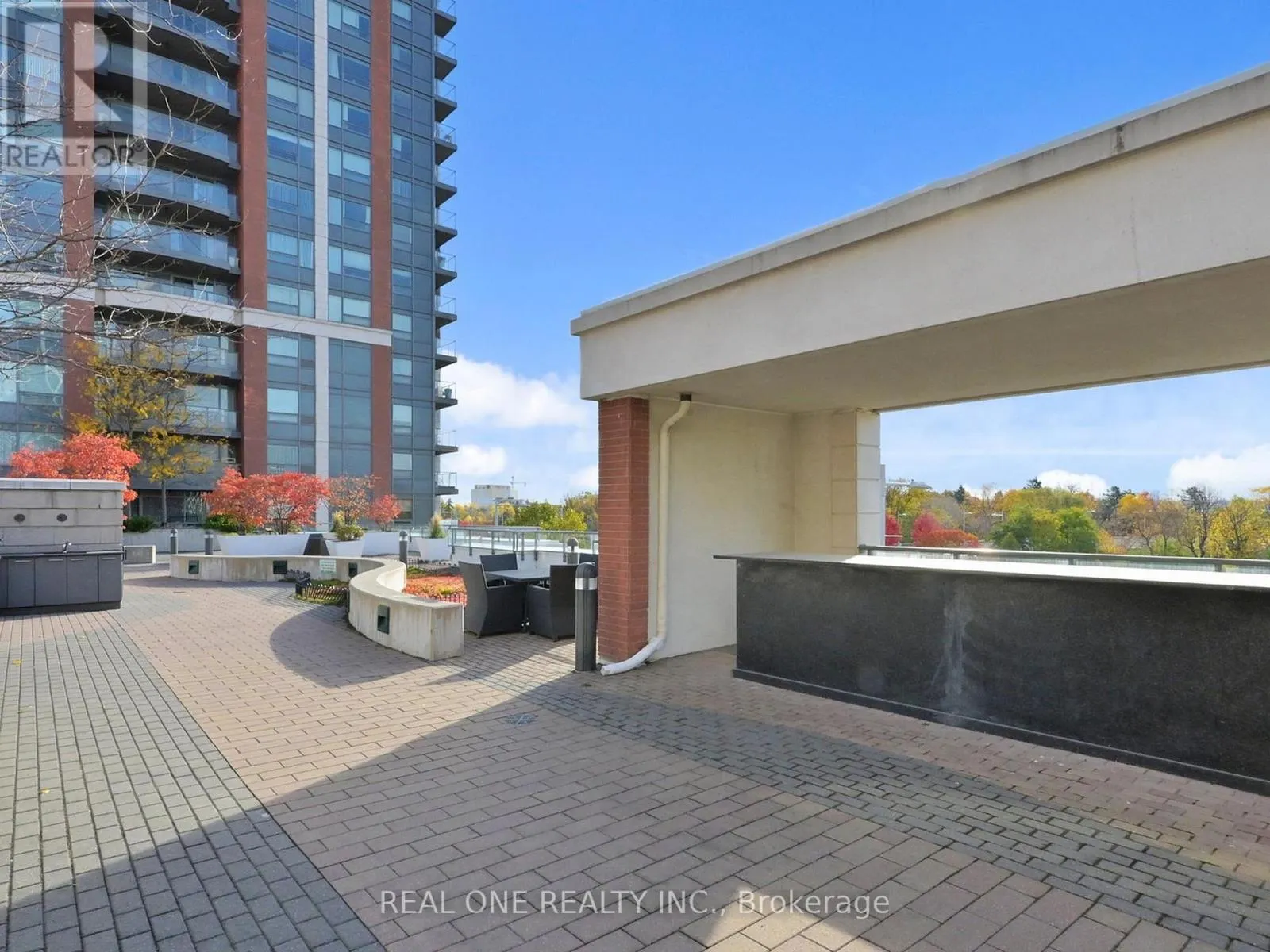 #306 - 1 UPTOWN DRIVE