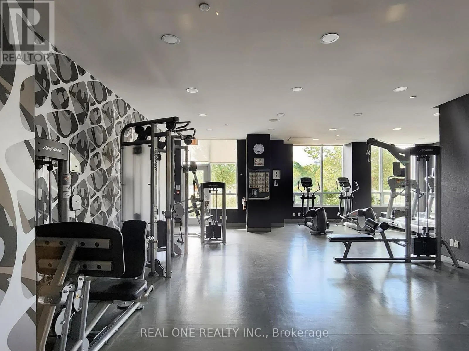 #306 - 1 UPTOWN DRIVE