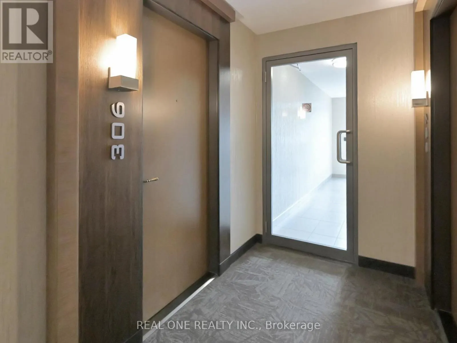 #306 - 1 UPTOWN DRIVE