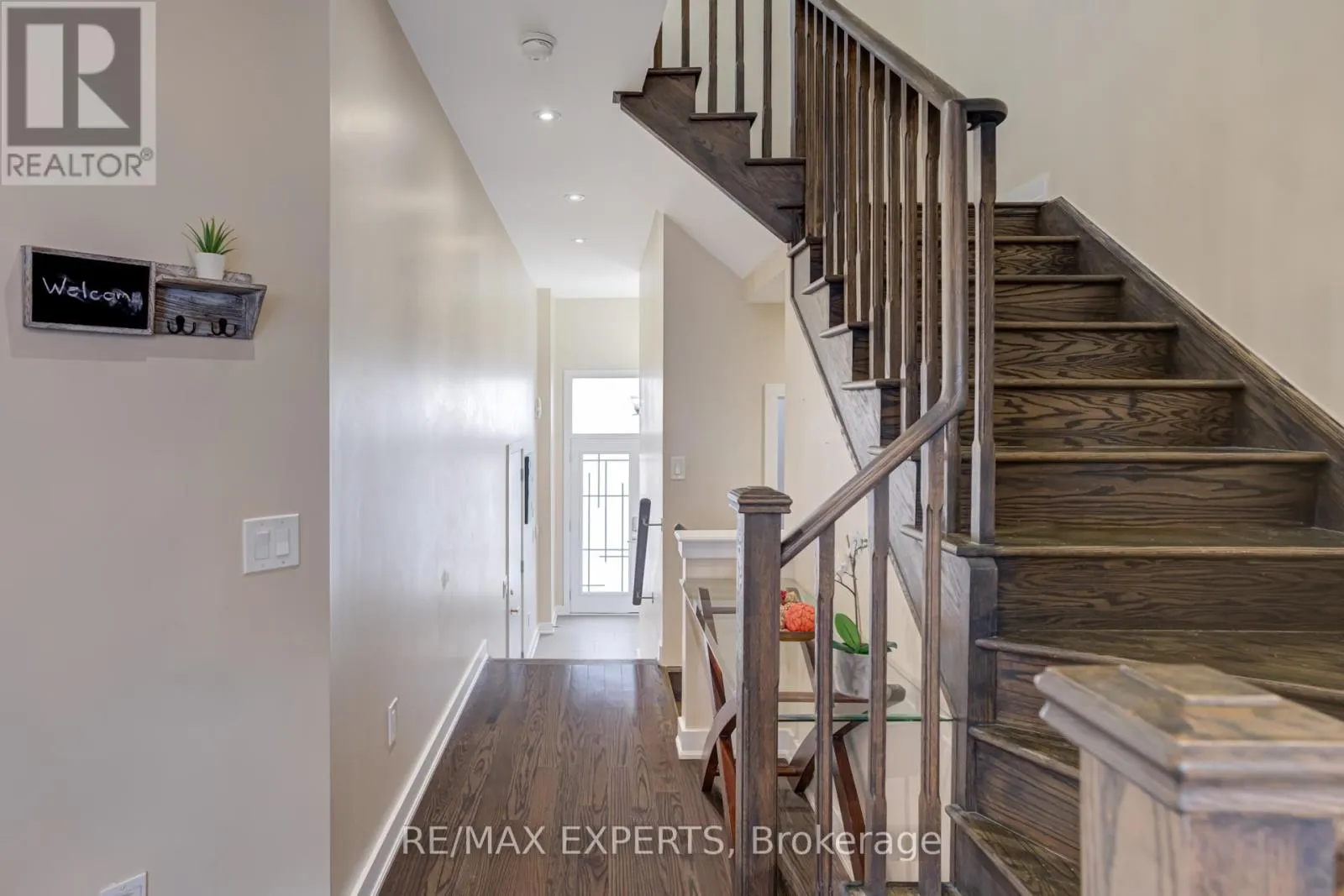 10 HELLIWELL CRESCENT