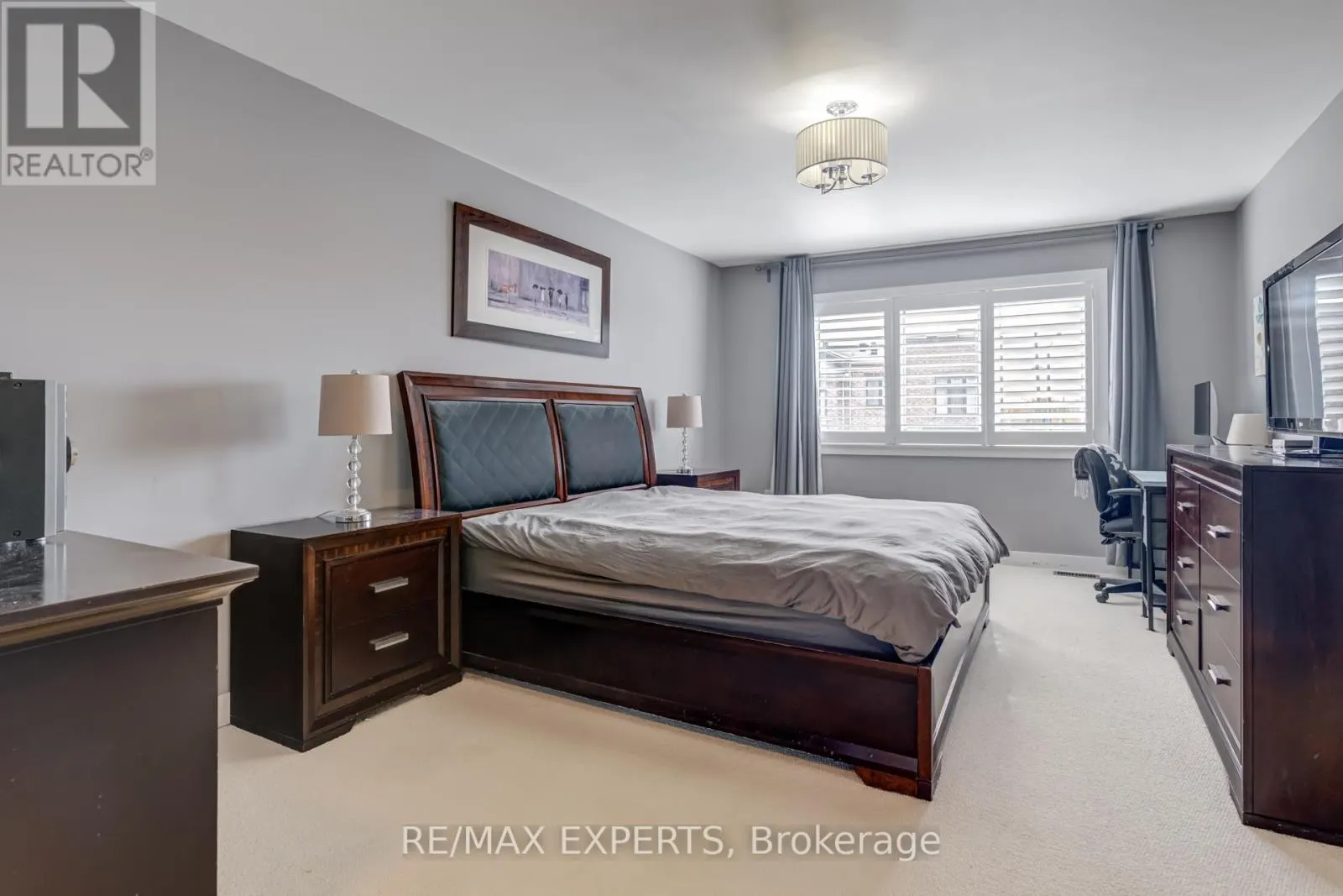 10 HELLIWELL CRESCENT