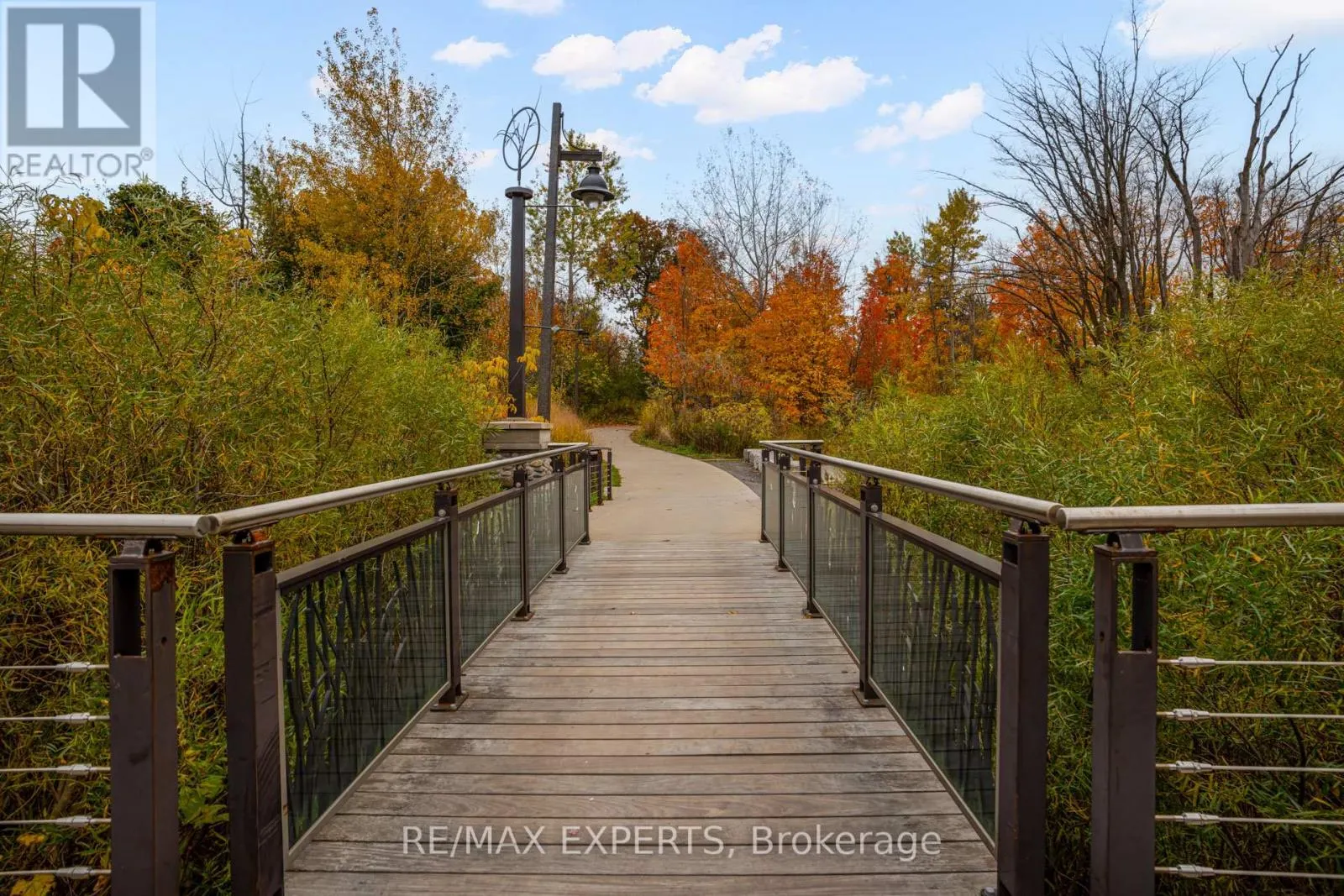 10 HELLIWELL CRESCENT