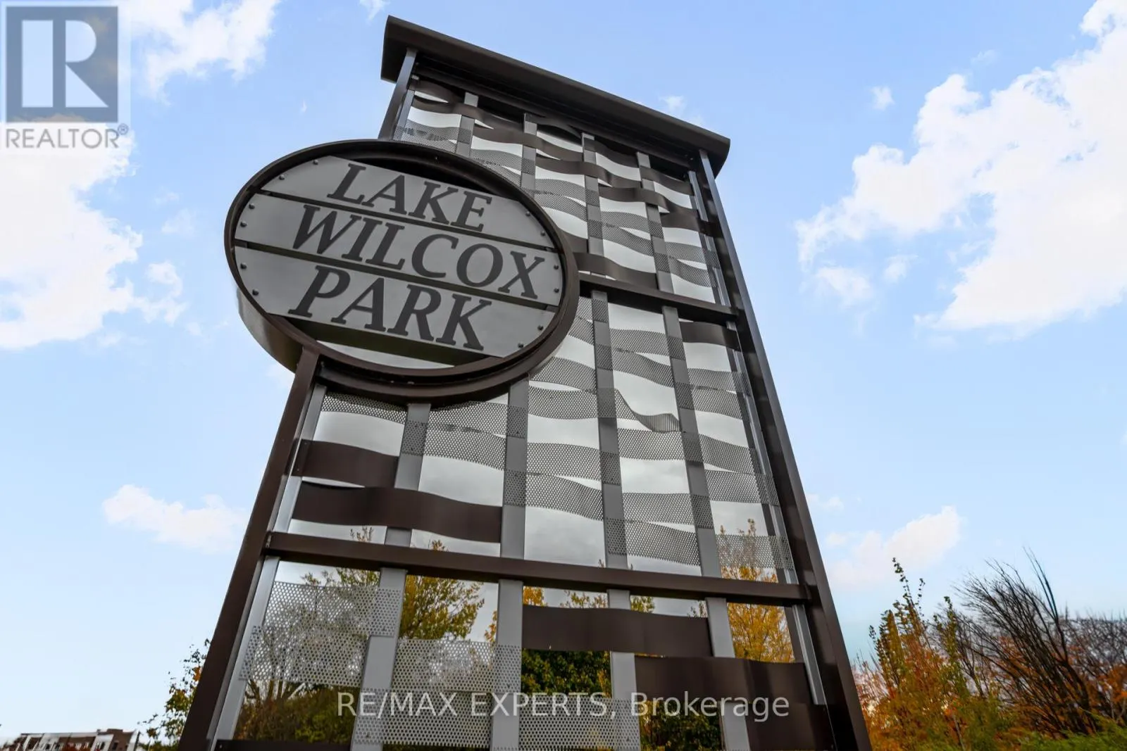 10 HELLIWELL CRESCENT