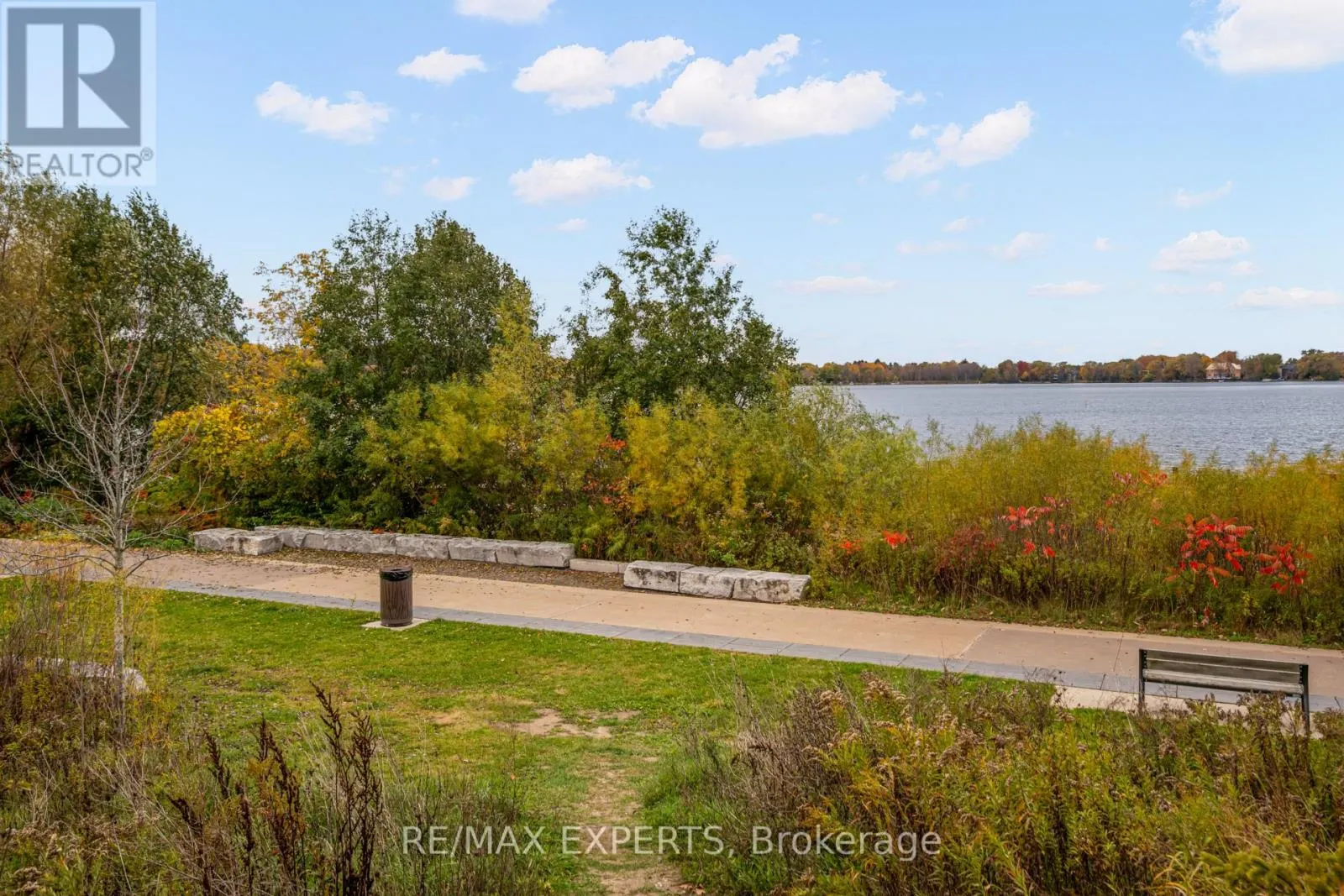 10 HELLIWELL CRESCENT