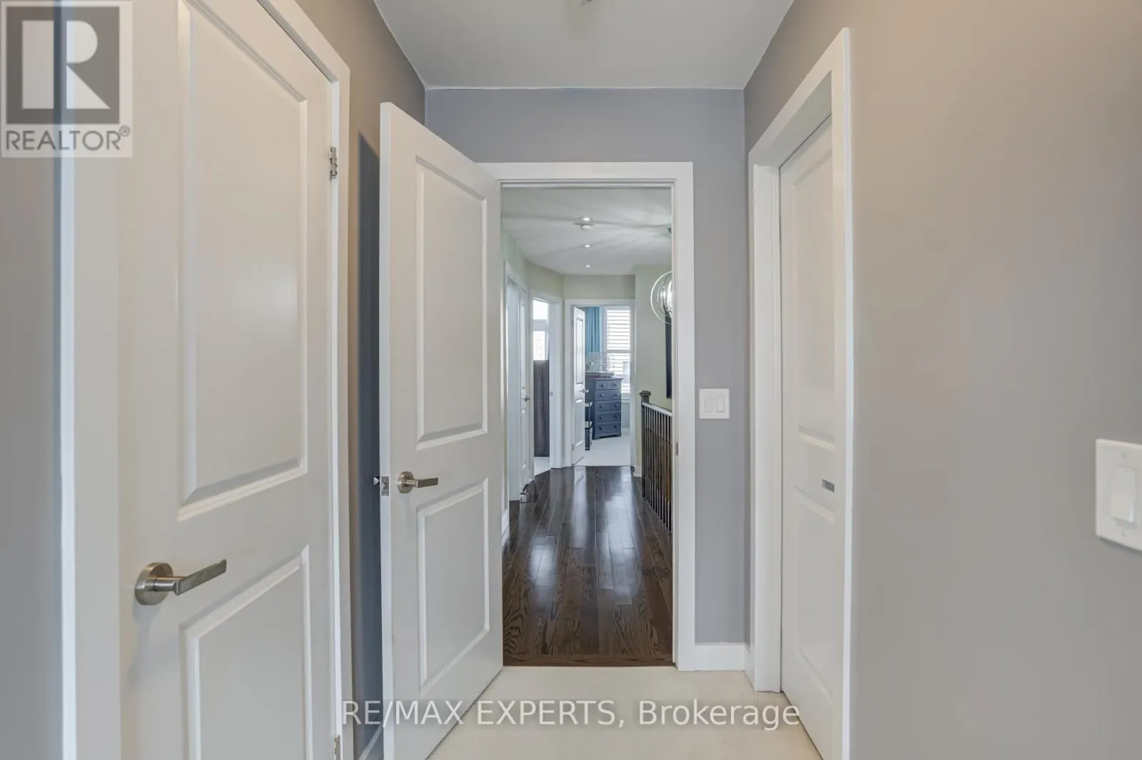 10 HELLIWELL CRESCENT