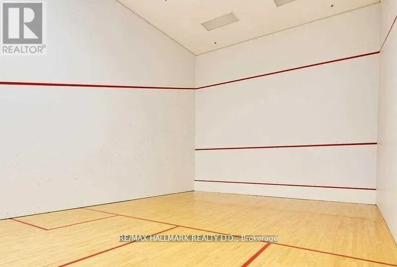 105 - 333 CLARK AVENUE