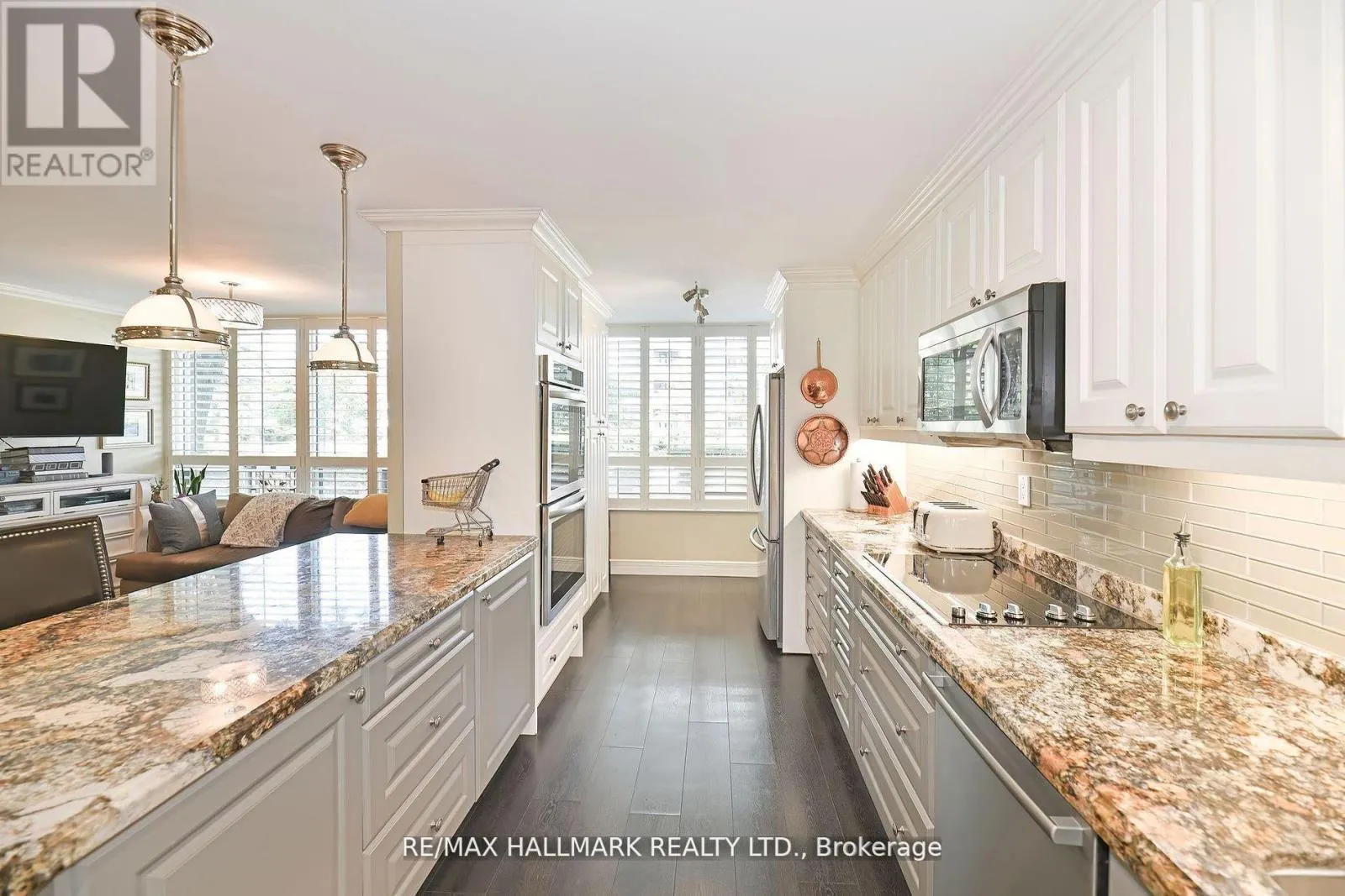 105 - 333 CLARK AVENUE