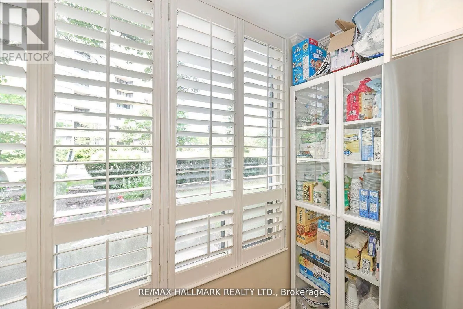 105 - 333 CLARK AVENUE