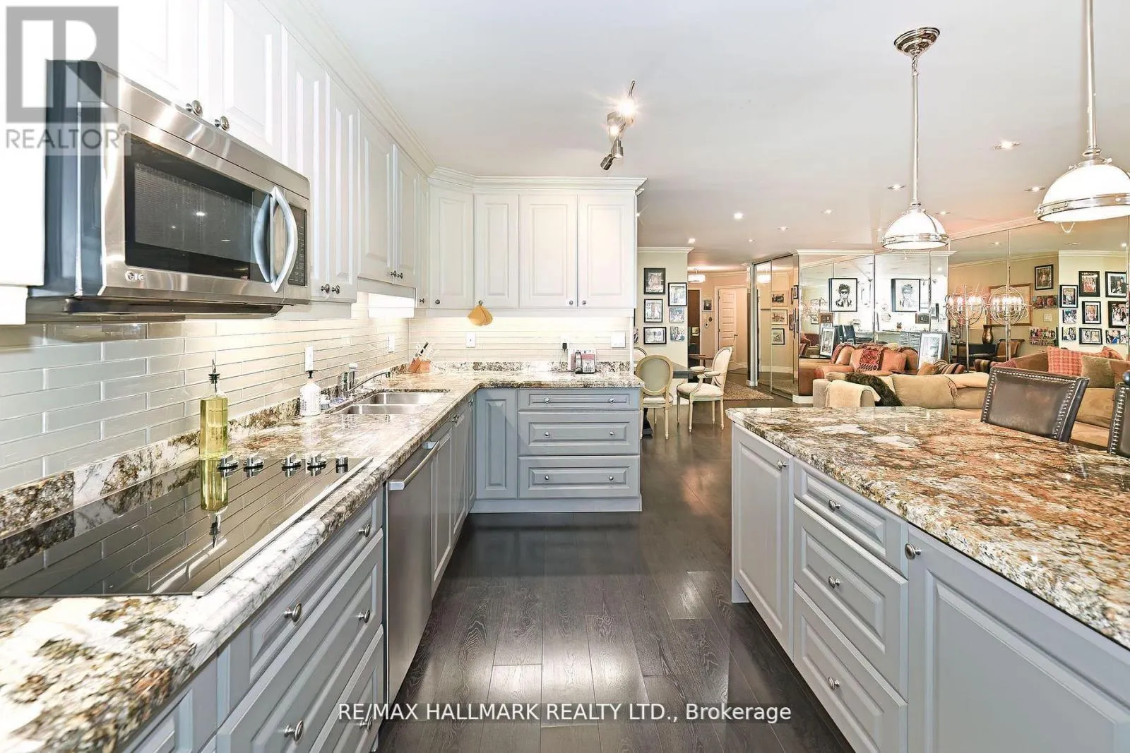 105 - 333 CLARK AVENUE