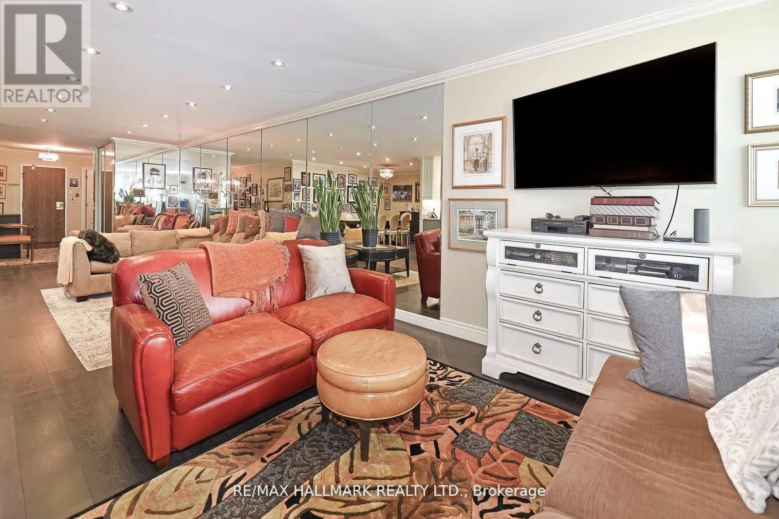 105 - 333 CLARK AVENUE