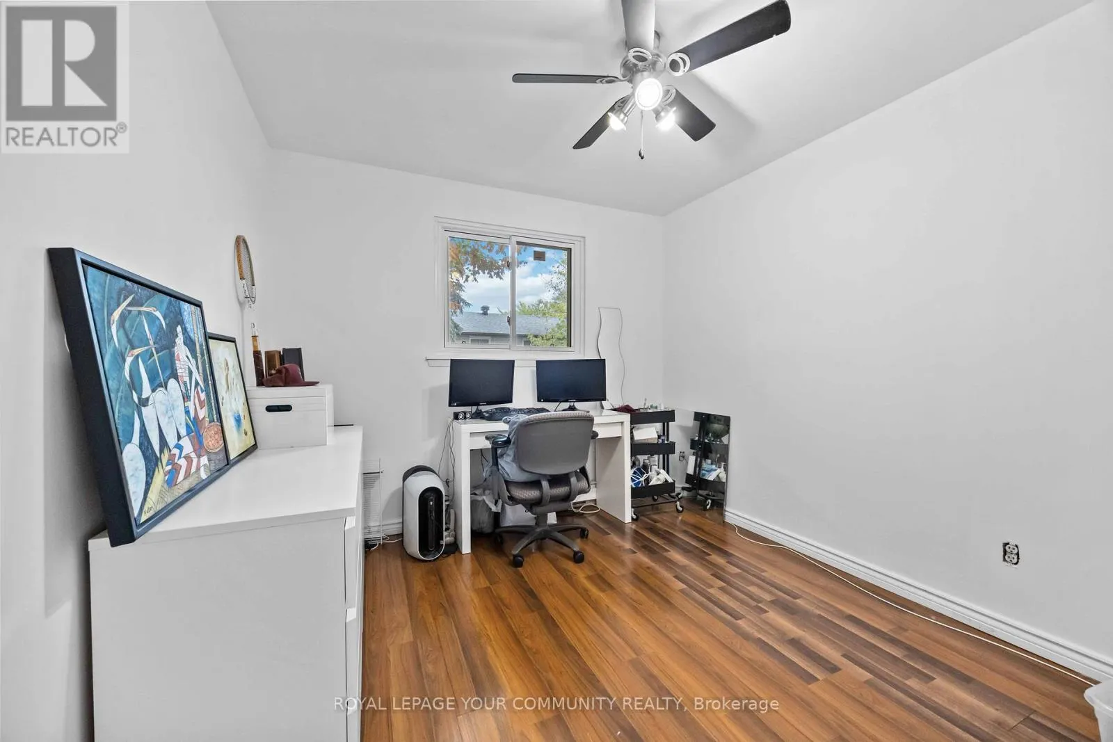 22 PORTERFIELD CRESCENT