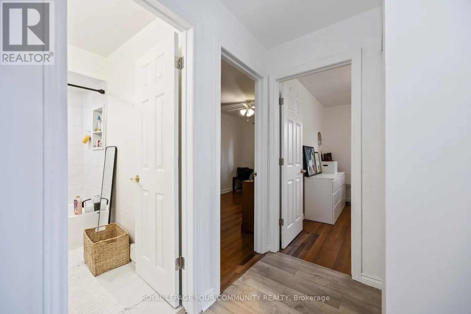 22 PORTERFIELD CRESCENT