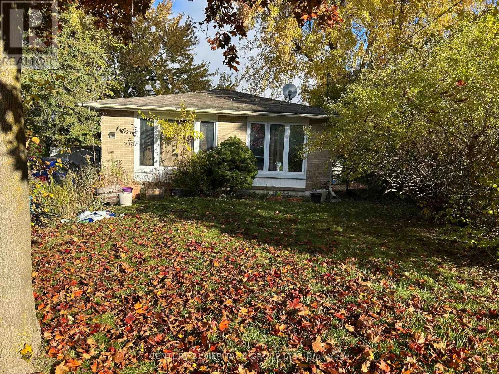 MAIN - 765 GREENFIELD CRESCENT