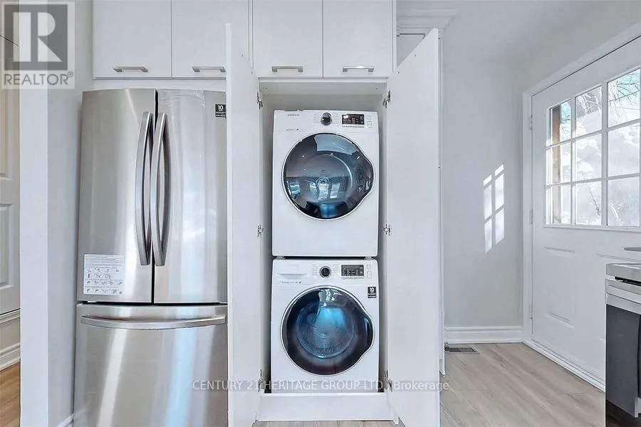 MAIN - 765 GREENFIELD CRESCENT