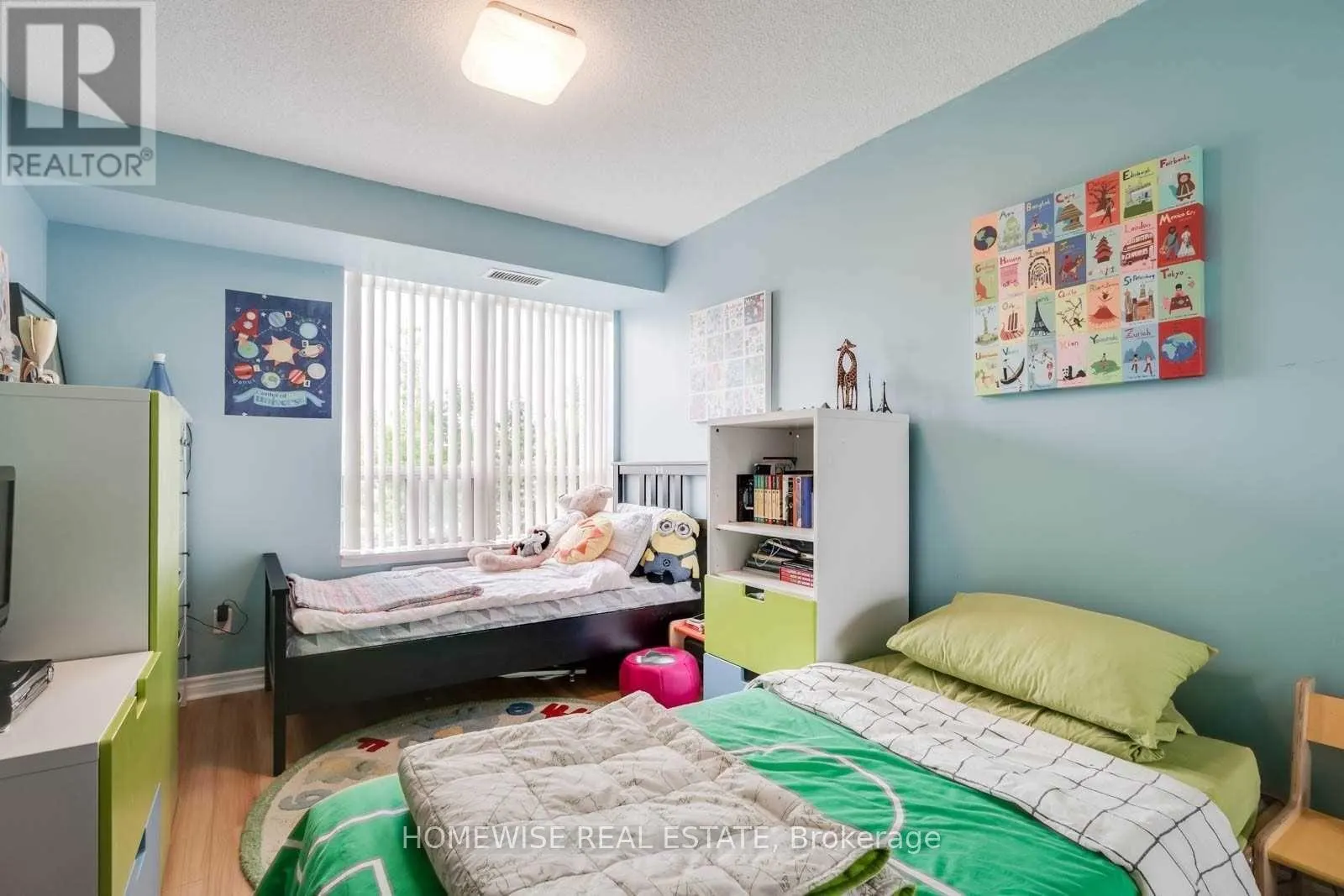 212 - 130 POND DRIVE