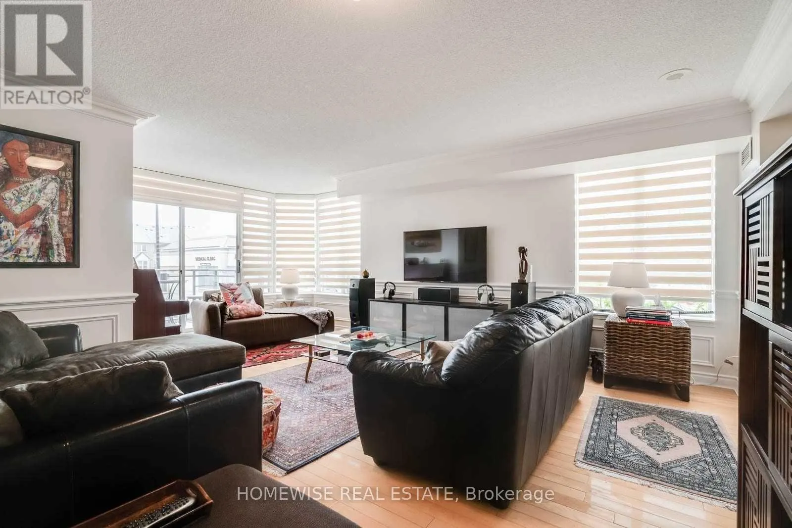 212 - 130 POND DRIVE