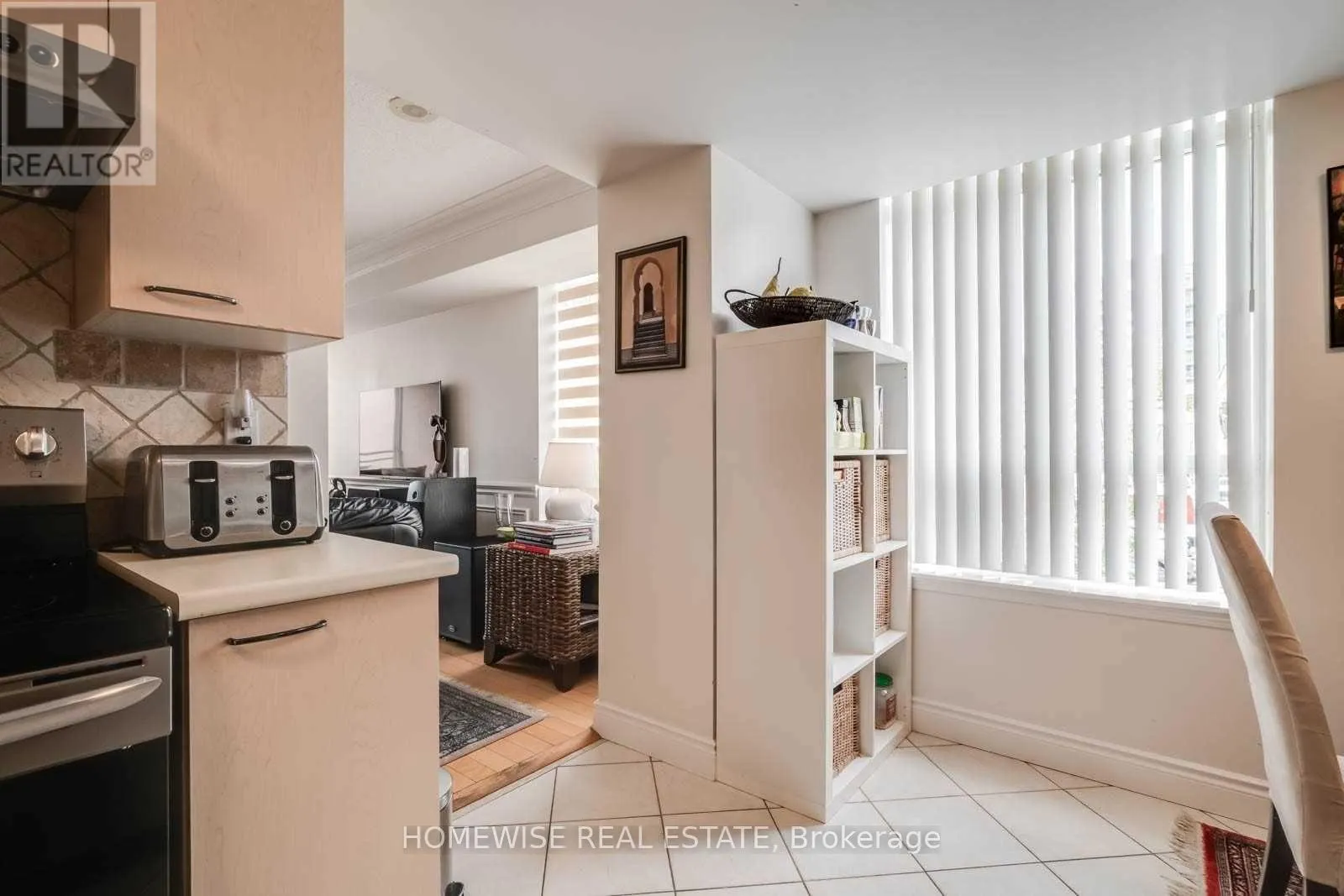 212 - 130 POND DRIVE