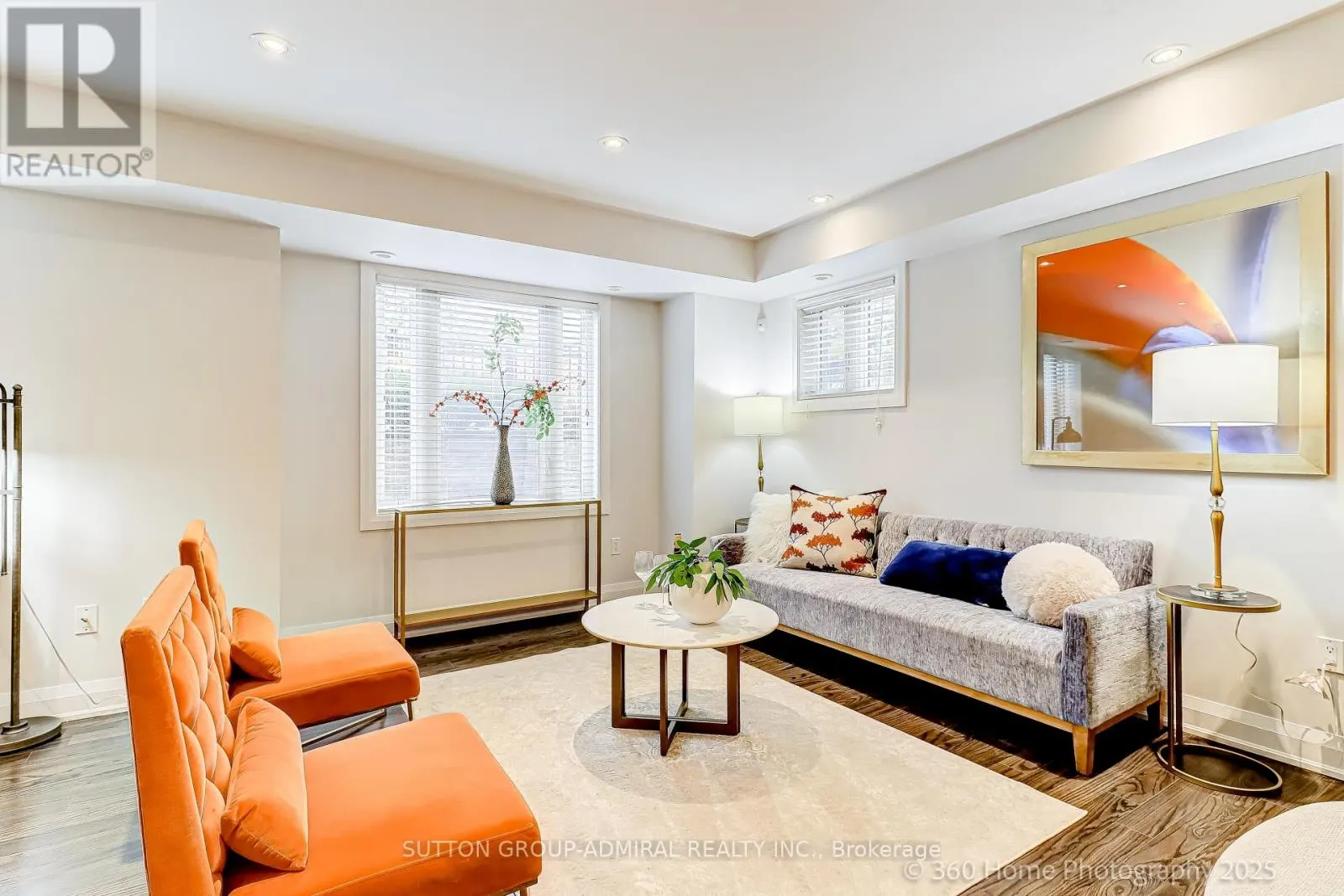 143 - 326 JOHN STREET