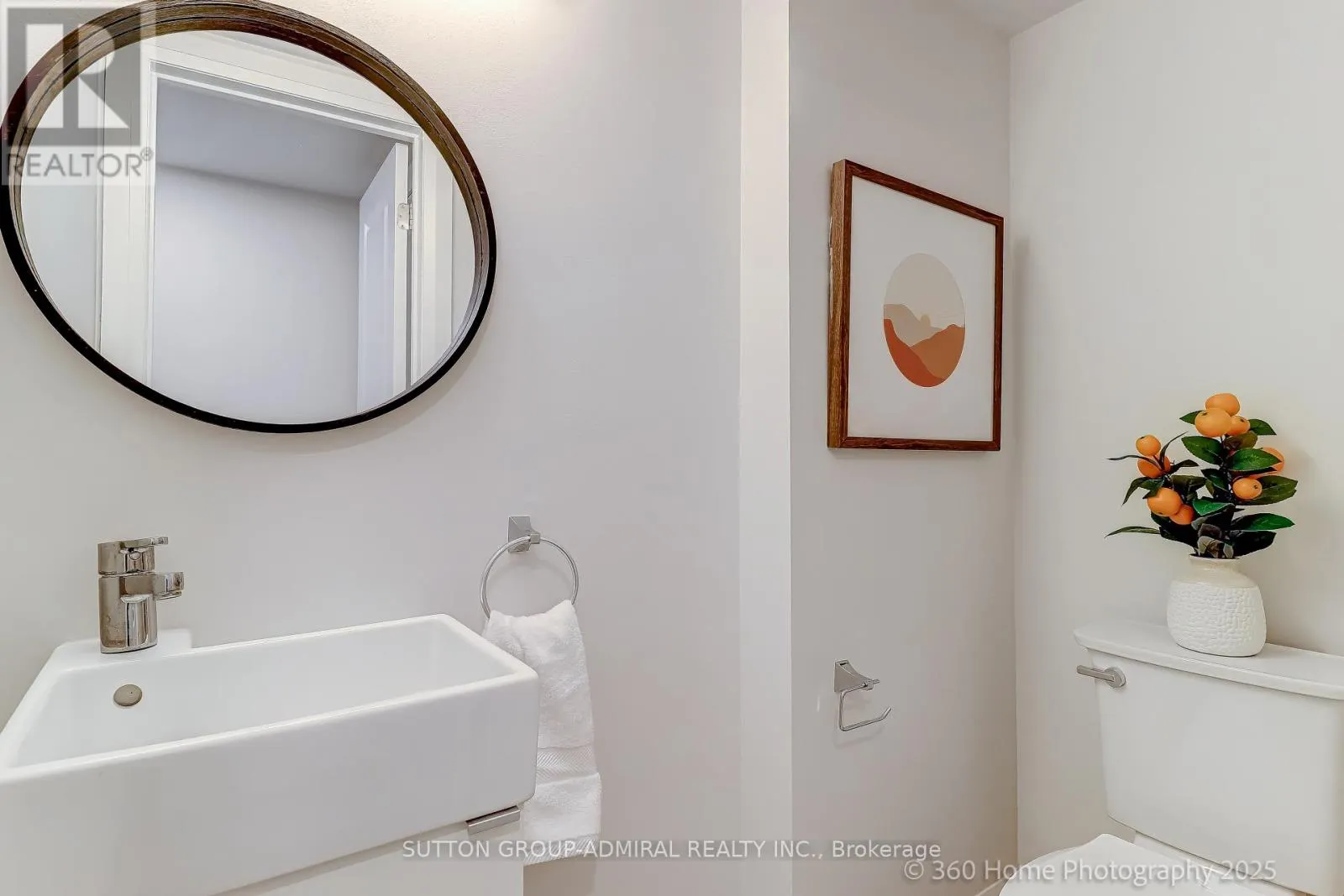 143 - 326 JOHN STREET