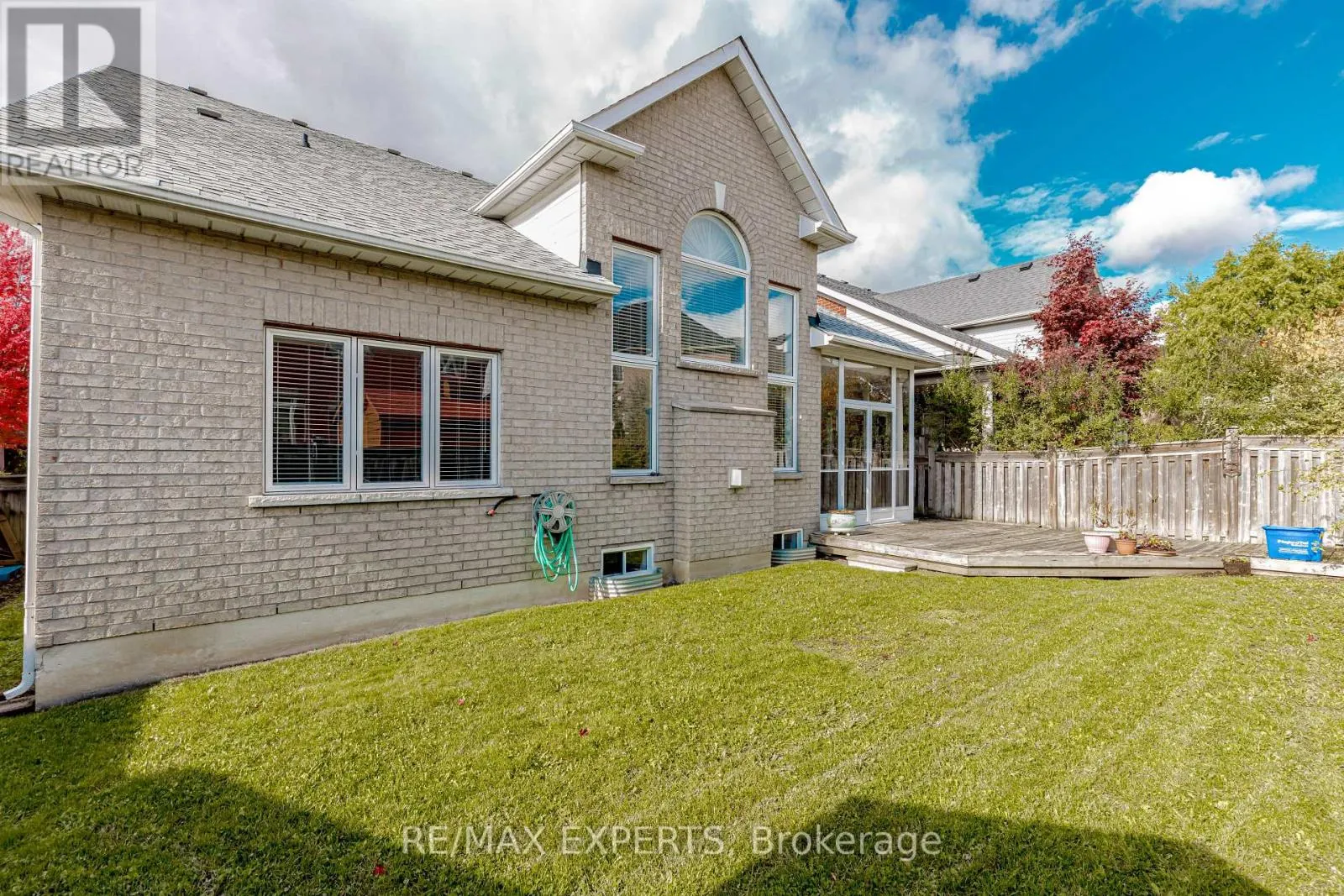 150 SAINT NICHOLAS CRESCENT