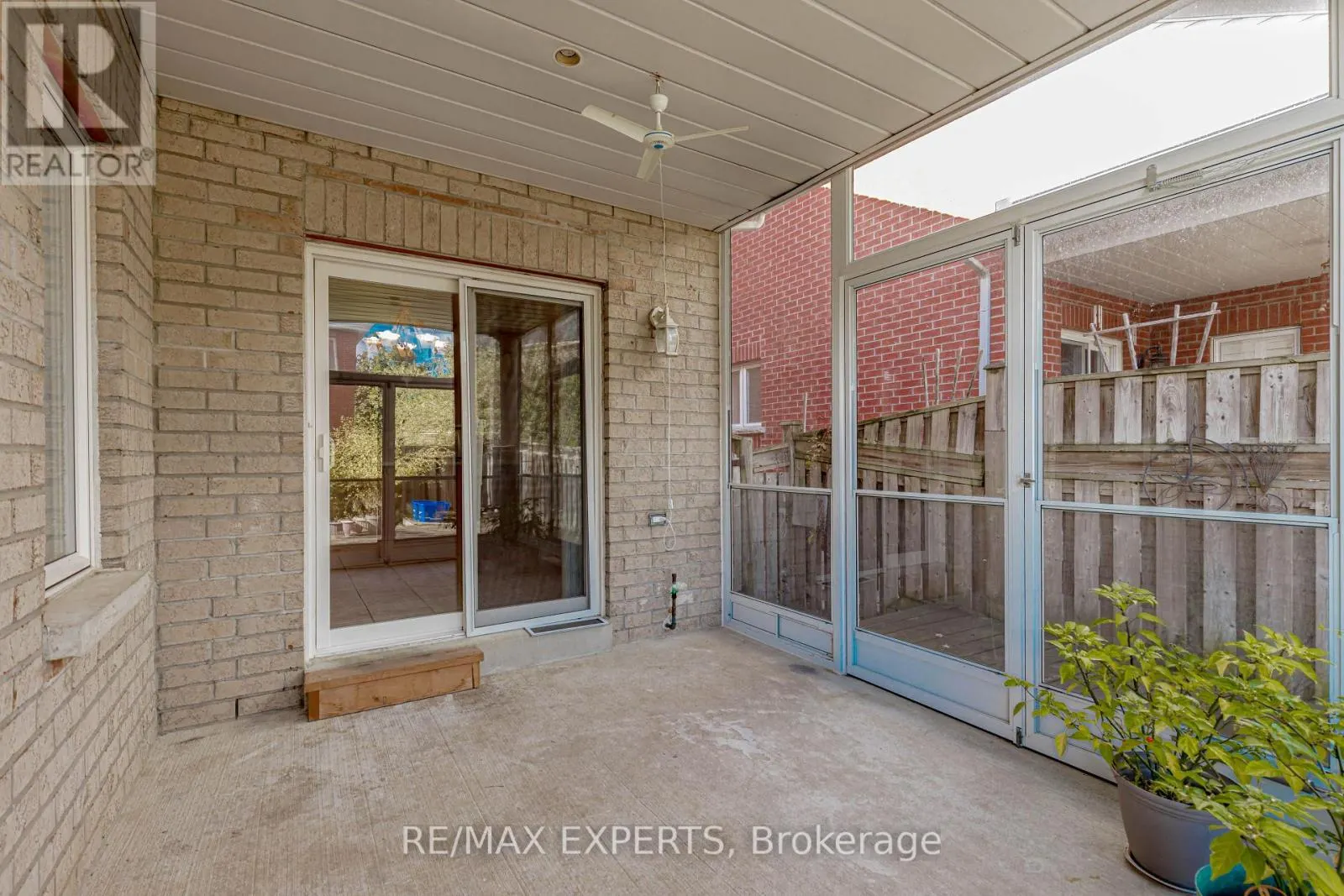 150 SAINT NICHOLAS CRESCENT