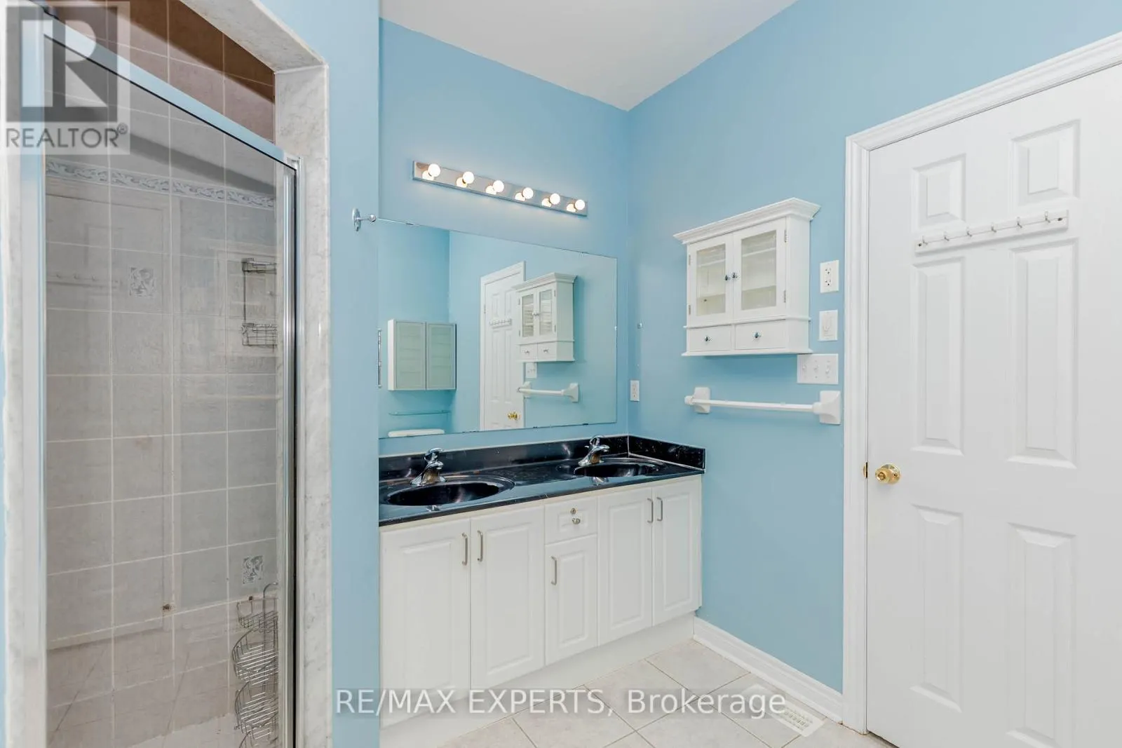 150 SAINT NICHOLAS CRESCENT