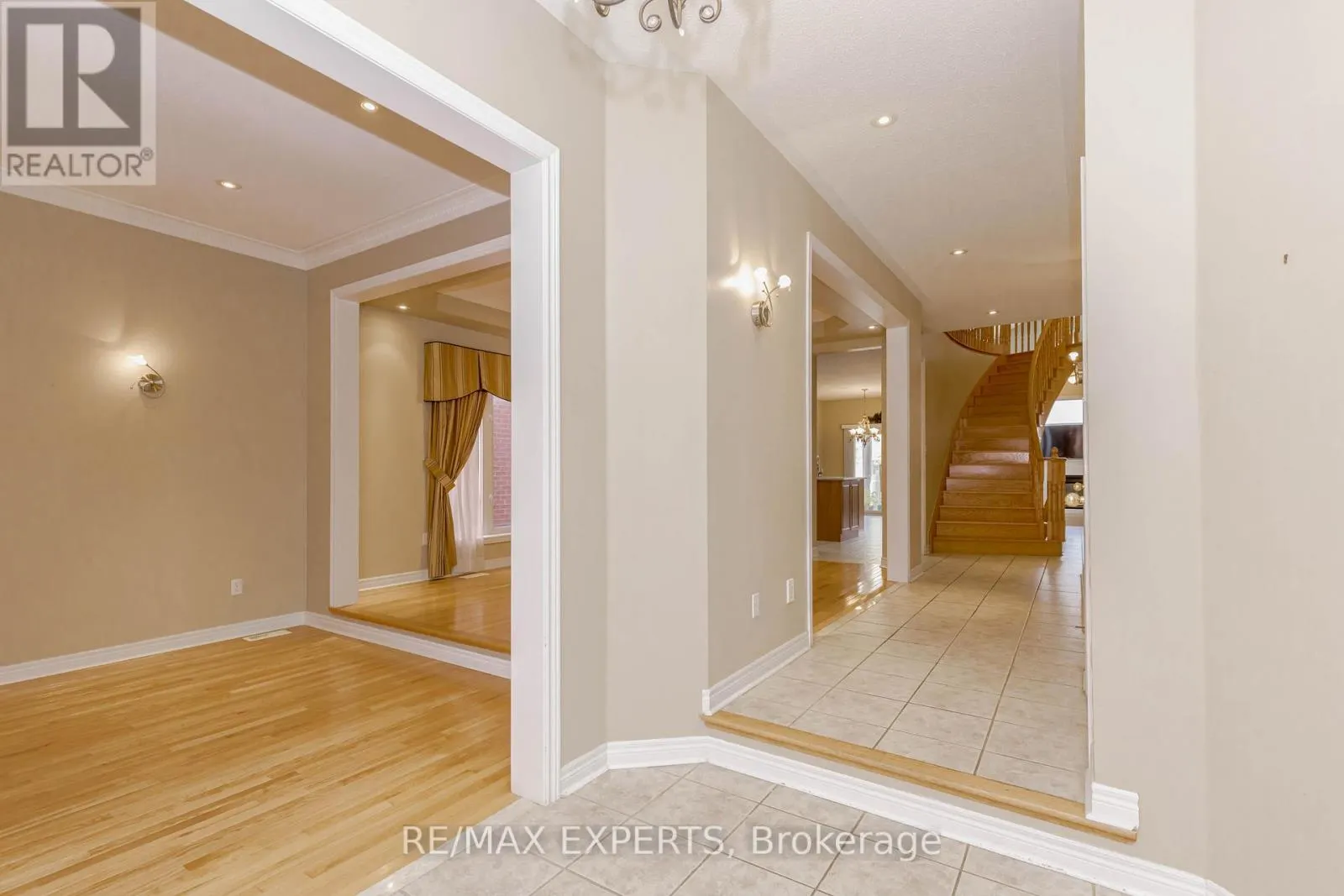 150 SAINT NICHOLAS CRESCENT