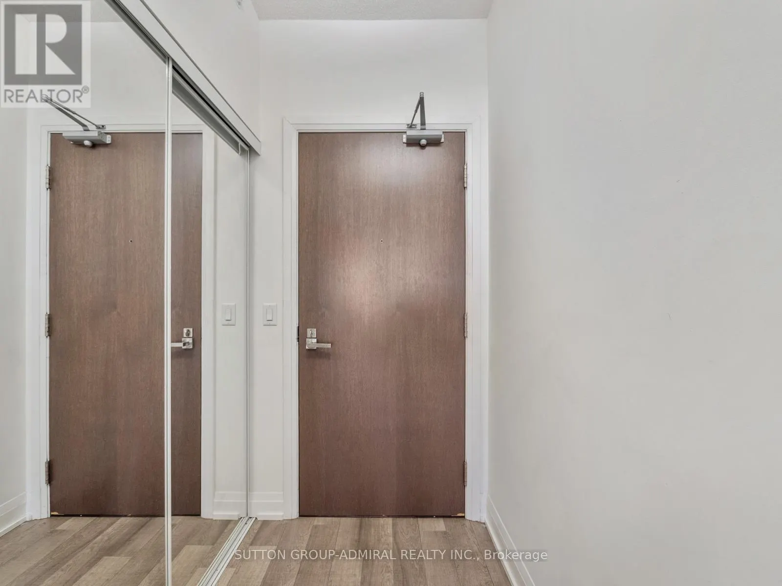 1515 - 85 NORTH PARK ROAD