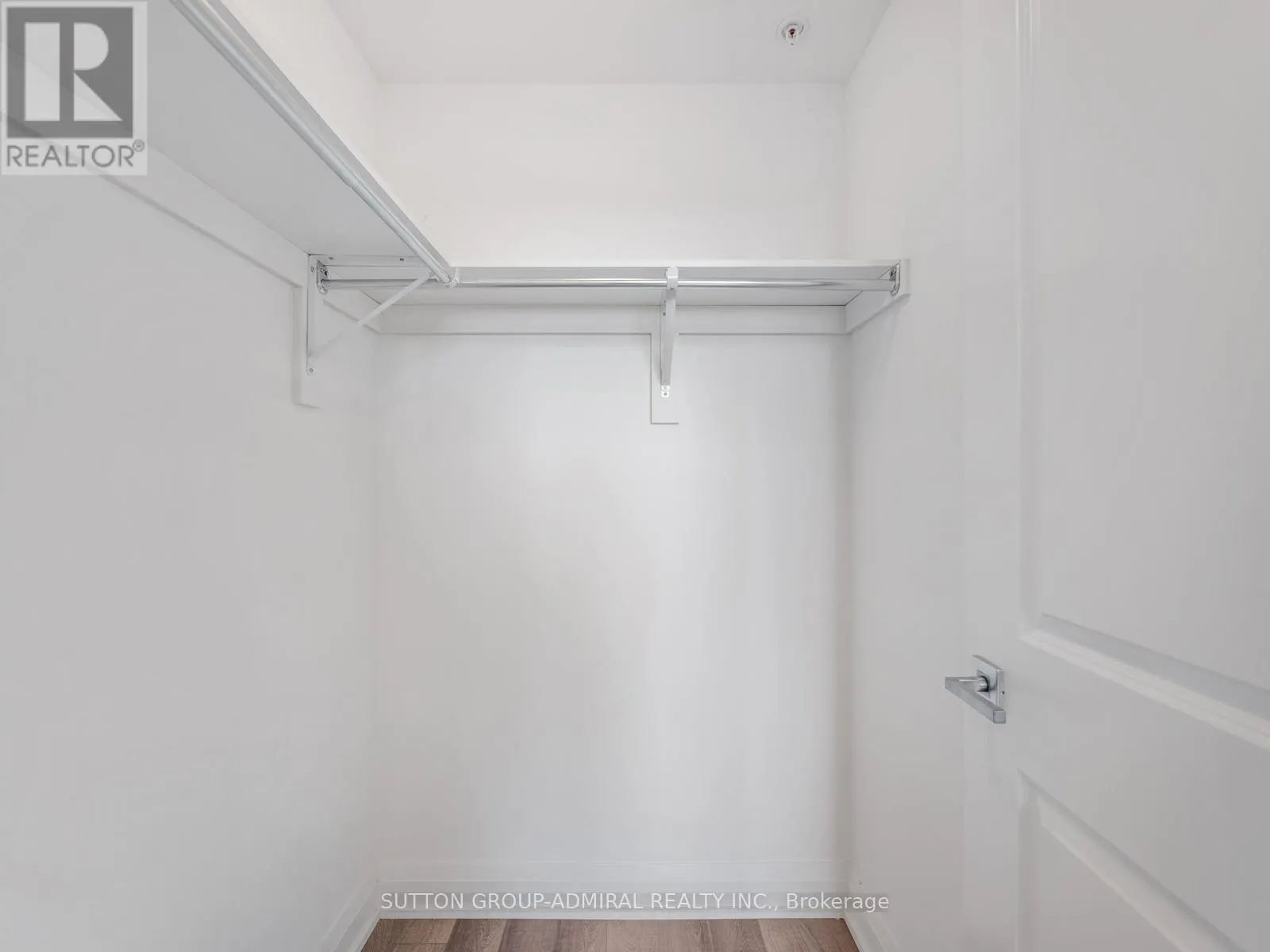 1515 - 85 NORTH PARK ROAD