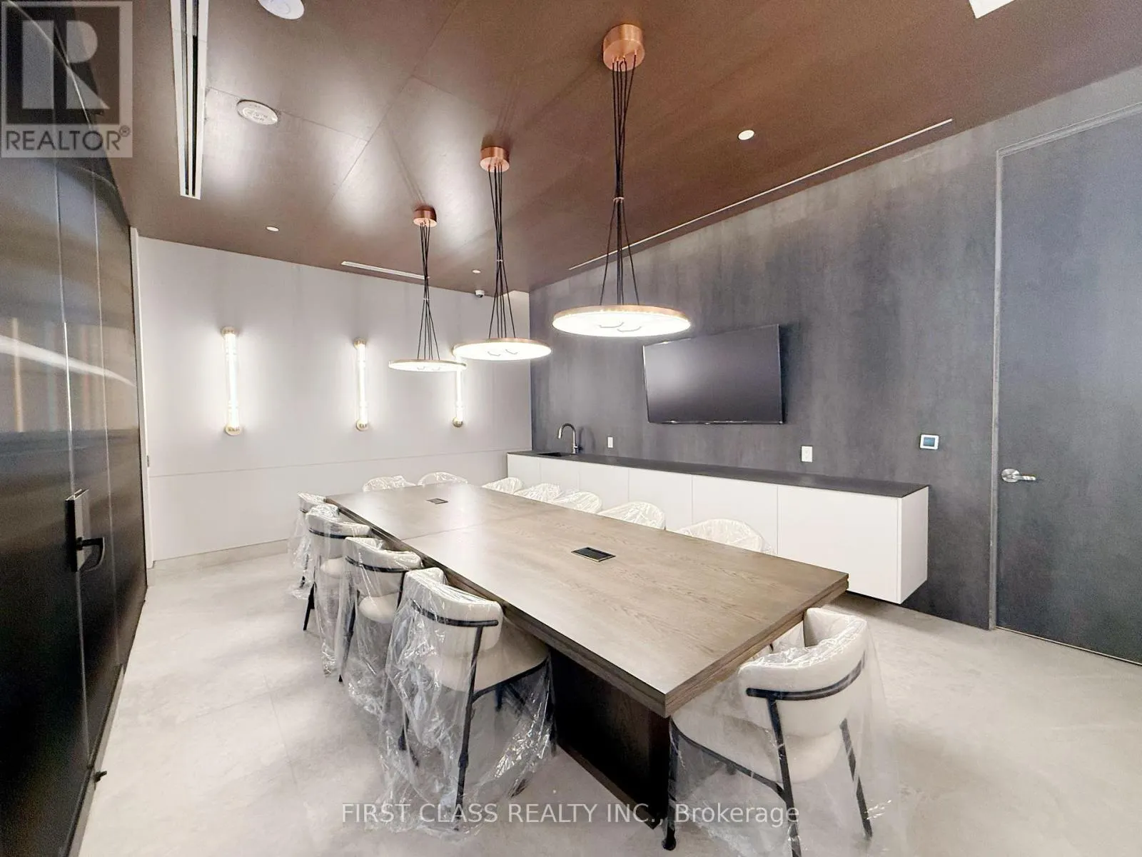 709 - 8888 YONGE STREET