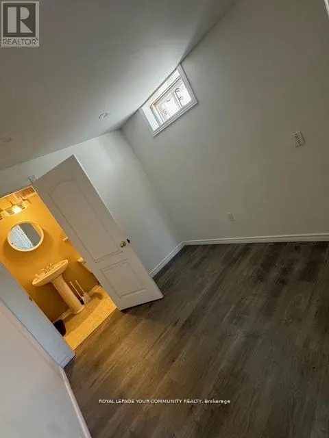 47 CHISWICK CRESCENT