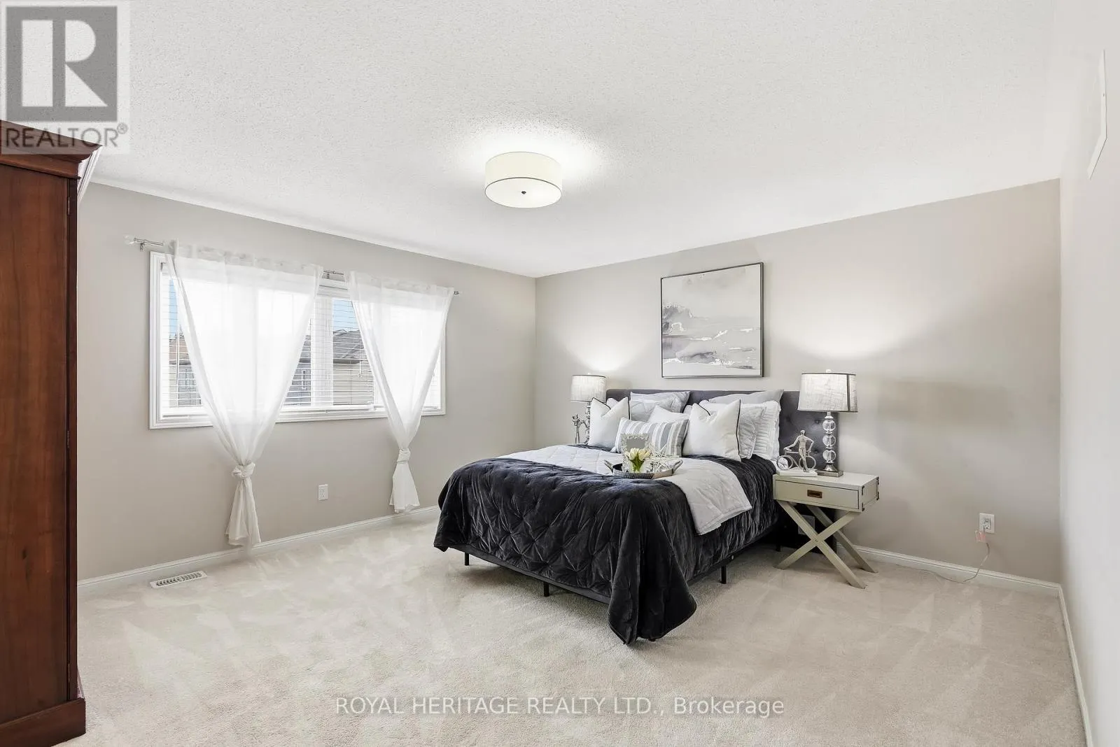 7 SUNDERLAND MEADOWS DRIVE