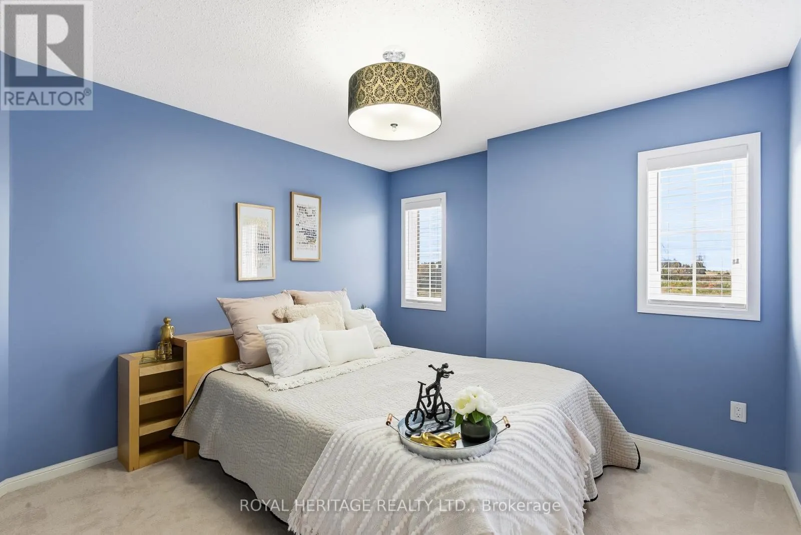 7 SUNDERLAND MEADOWS DRIVE