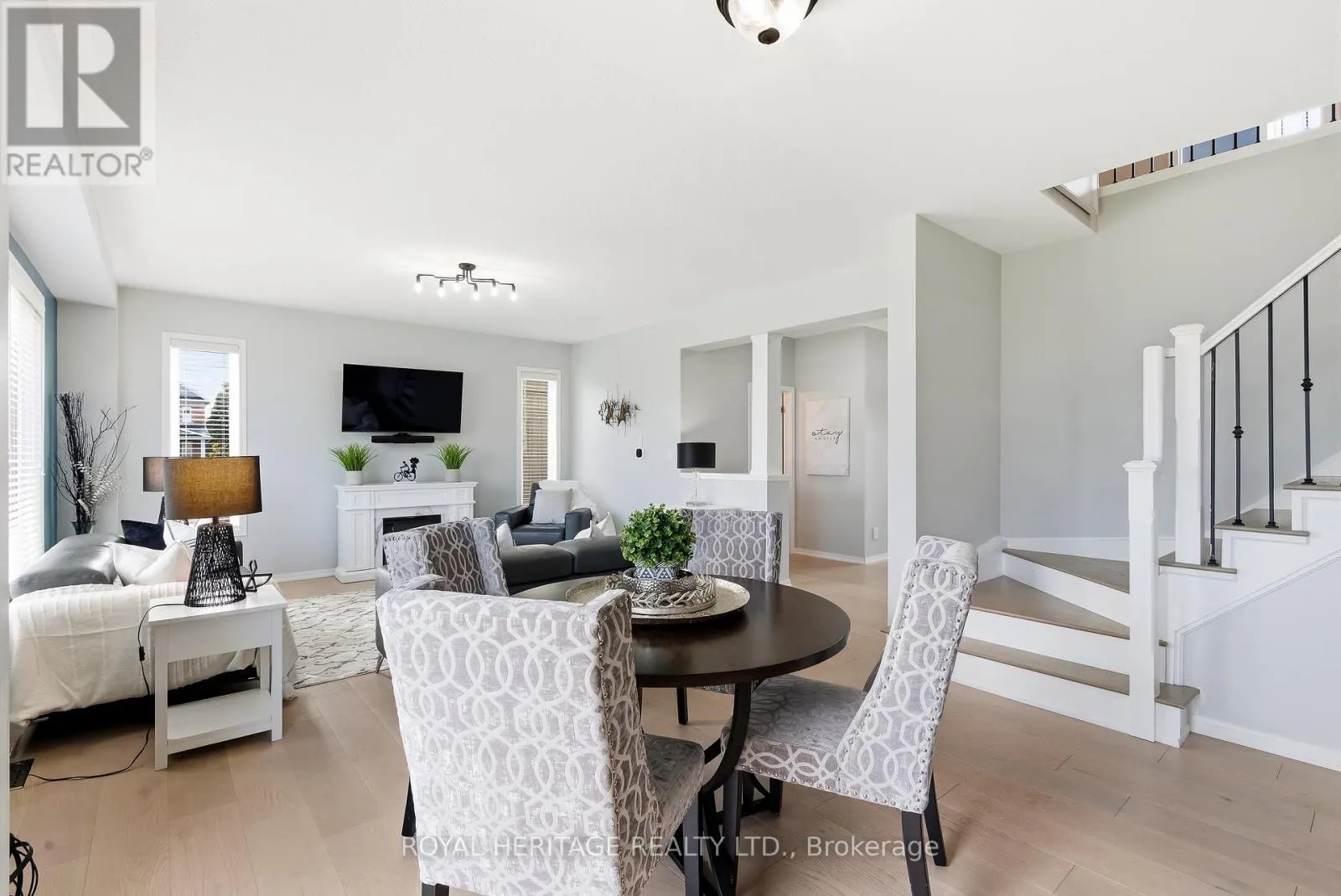 7 SUNDERLAND MEADOWS DRIVE