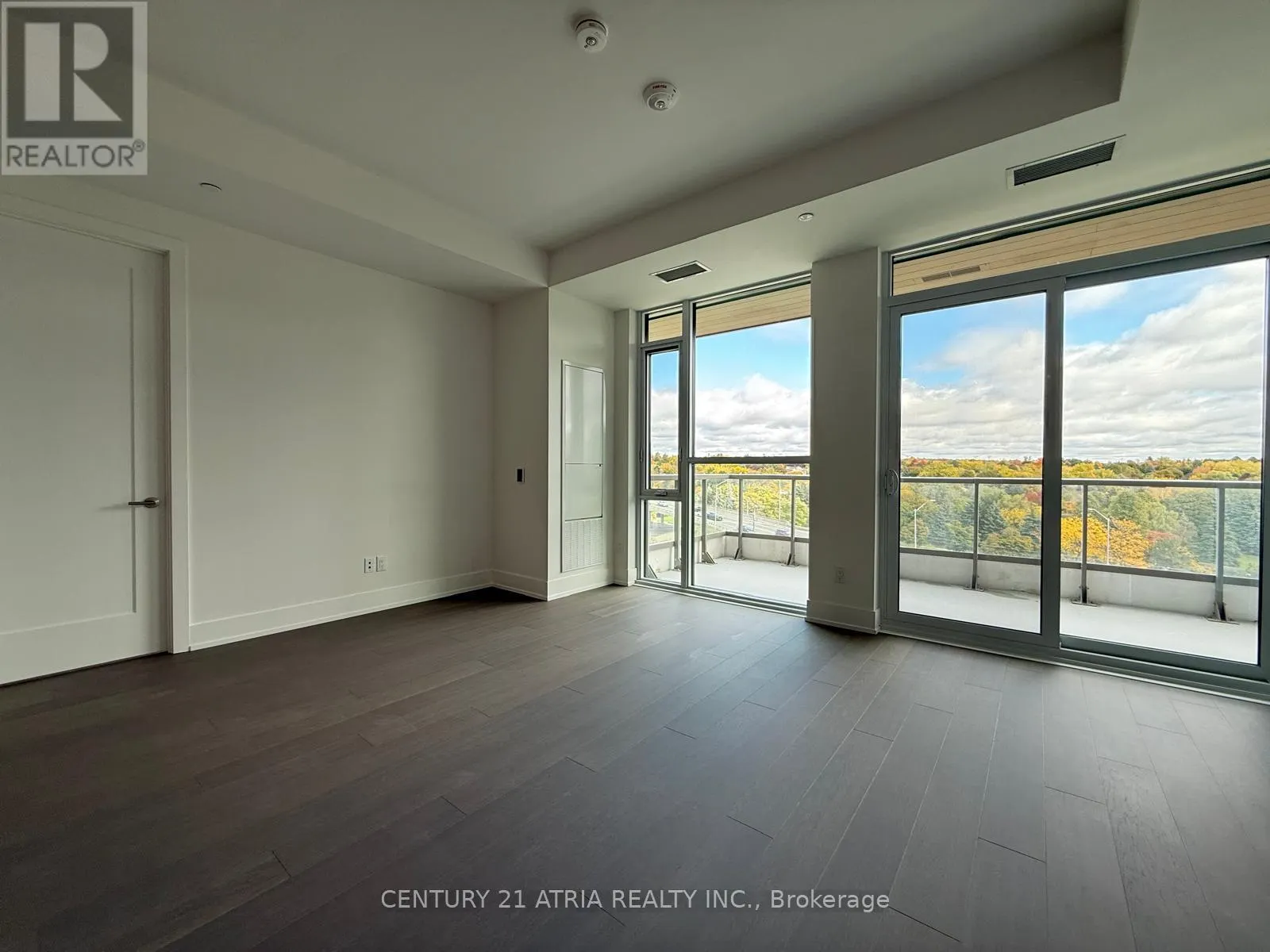 715 - 399 ROYAL ORCHARD BOULEVARD