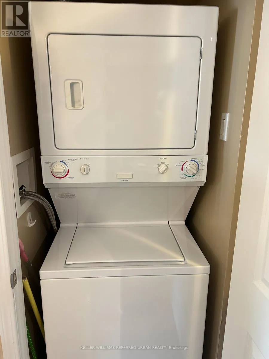 409 - 18 HARDING BOULEVARD