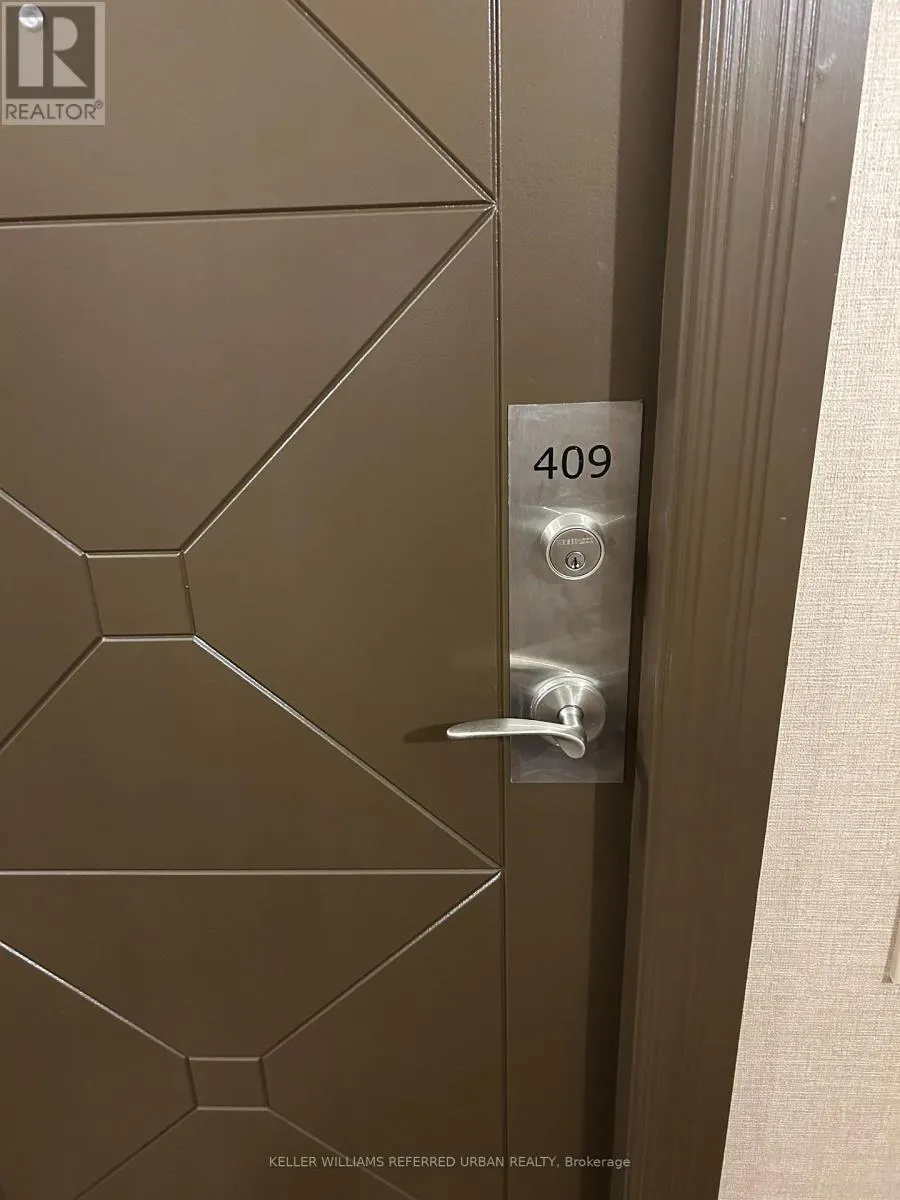 409 - 18 HARDING BOULEVARD