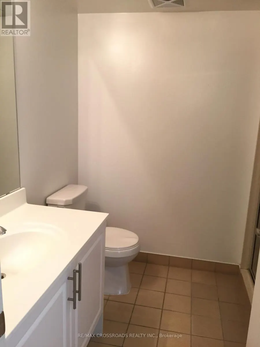 910 - 18 HARDING BOULEVARD