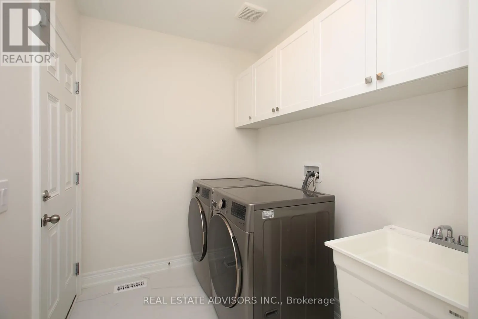 289 BEN SINCLAIR AVENUE