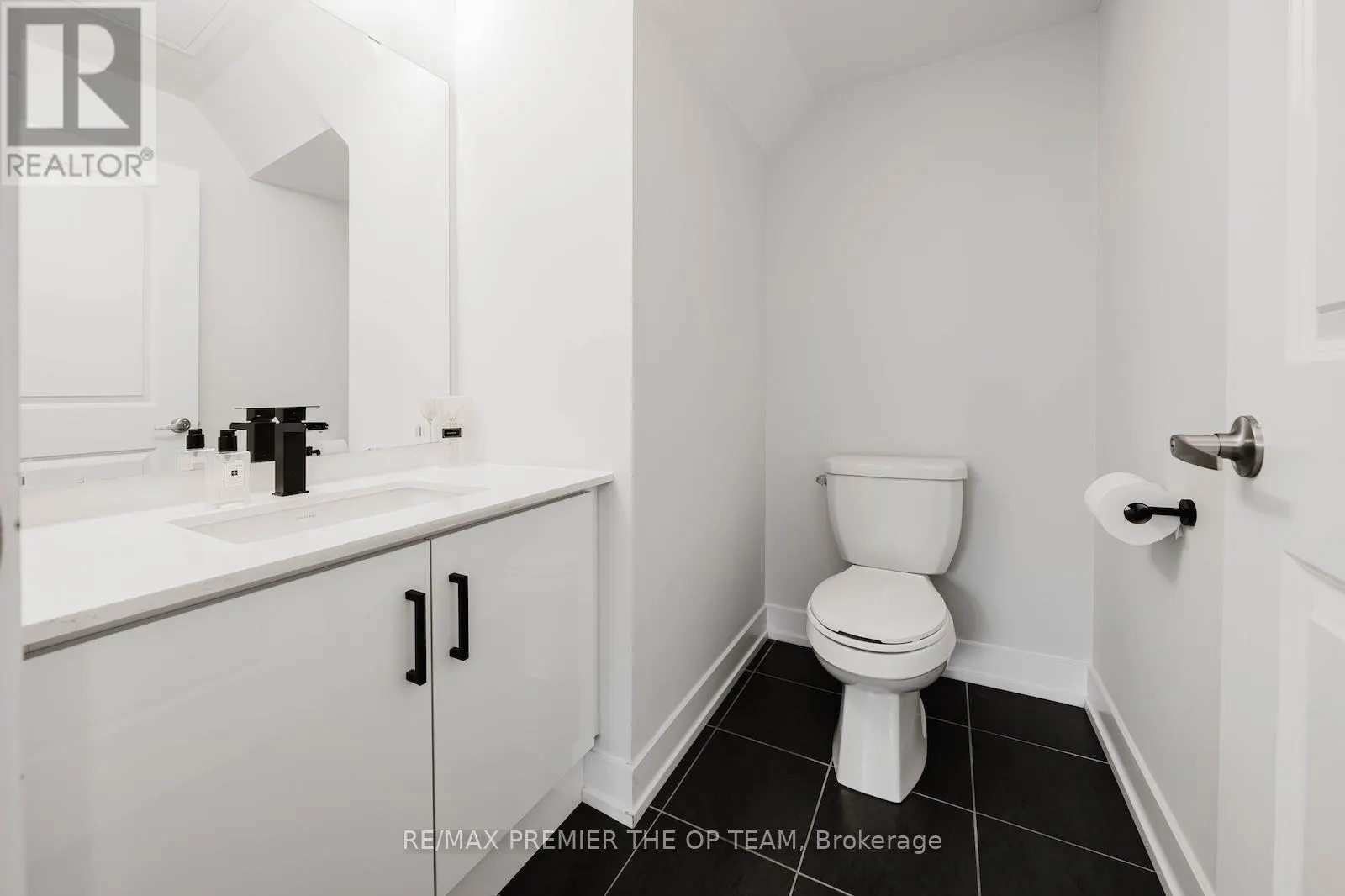 139 - 9580 ISLINGTON AVENUE