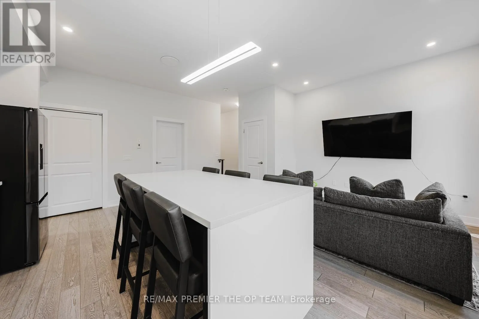 139 - 9580 ISLINGTON AVENUE