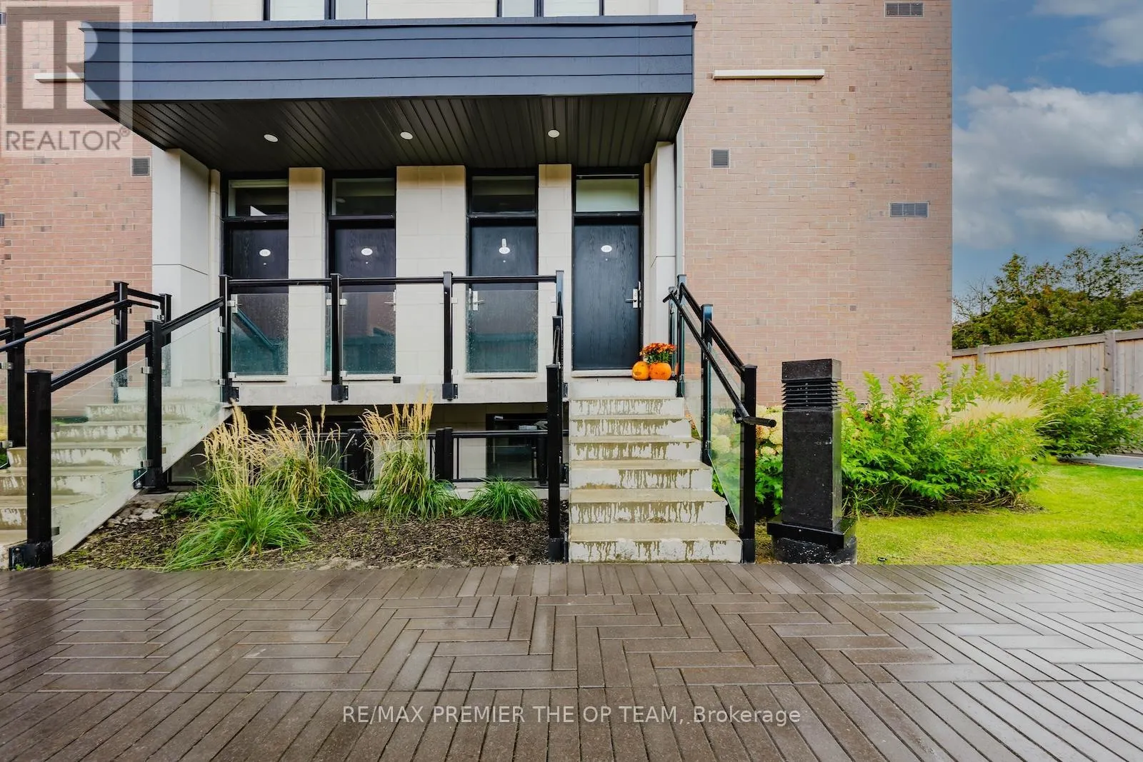 139 - 9580 ISLINGTON AVENUE