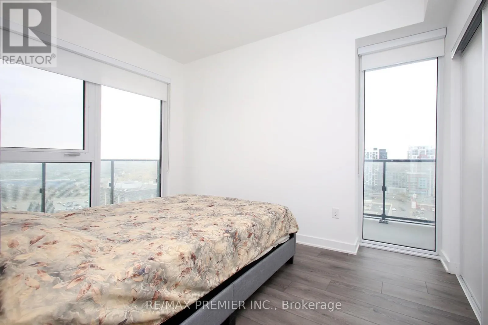 1210 - 95 ONEIDA CRESCENT