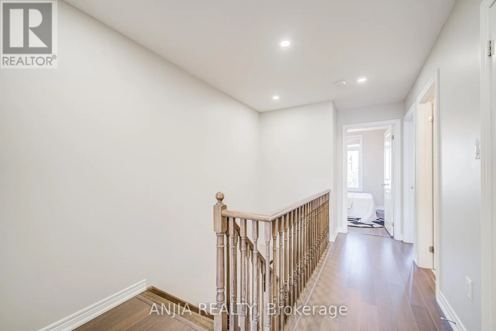 229 SOUTH UNIONVILLE AVENUE