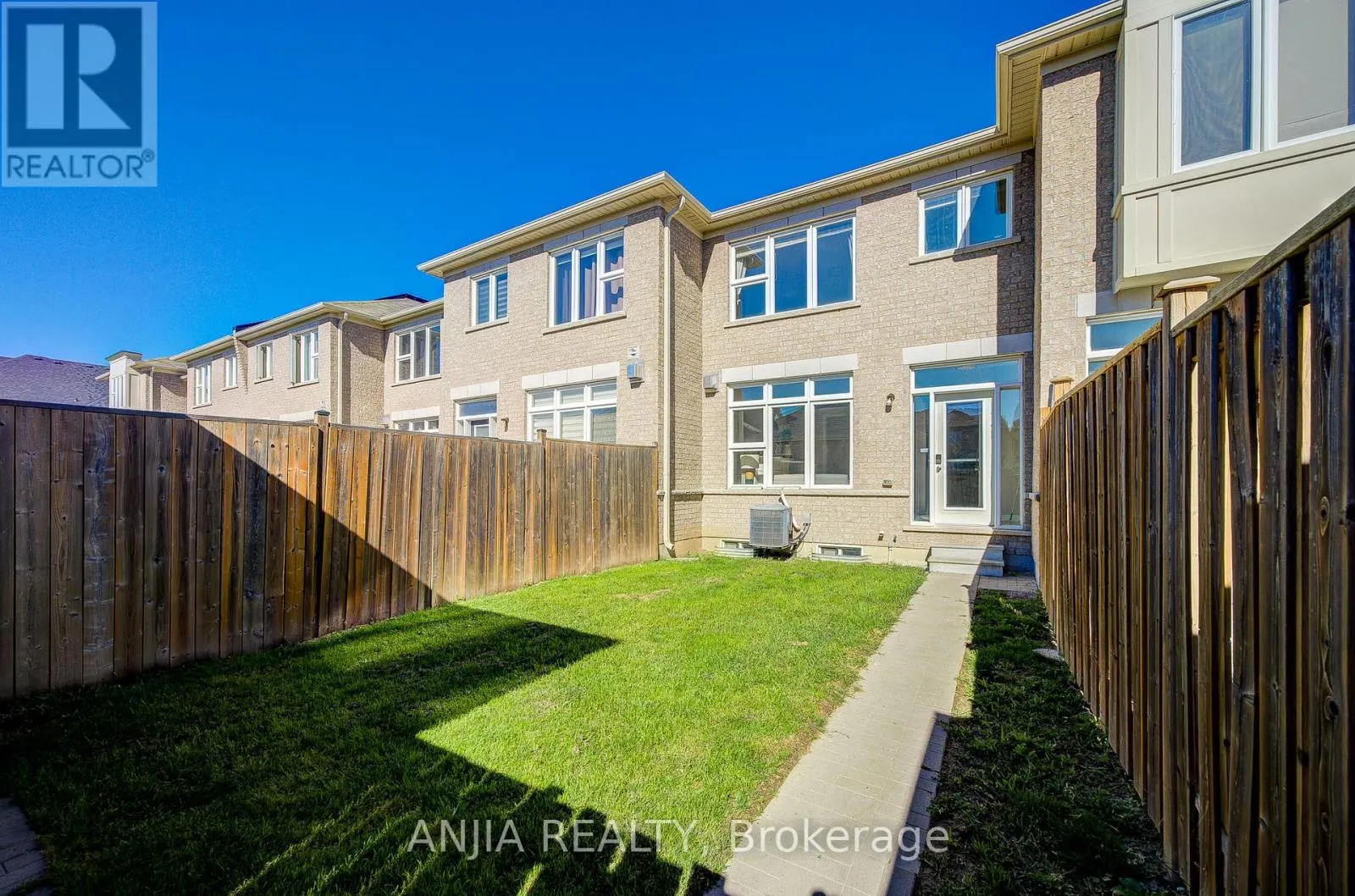 229 SOUTH UNIONVILLE AVENUE